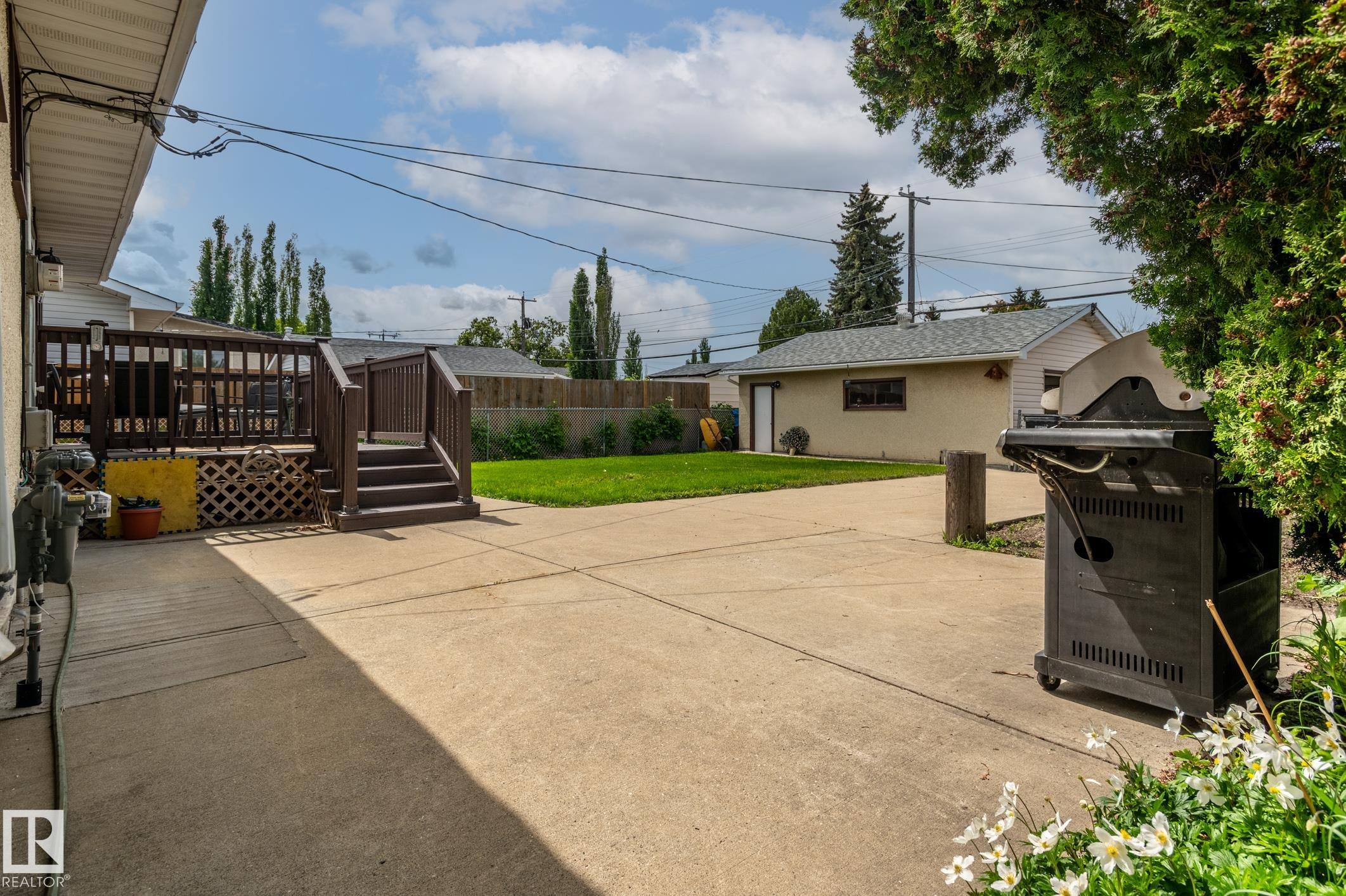 Photo 22 at 13816 62 Street NW, York, Edmonton