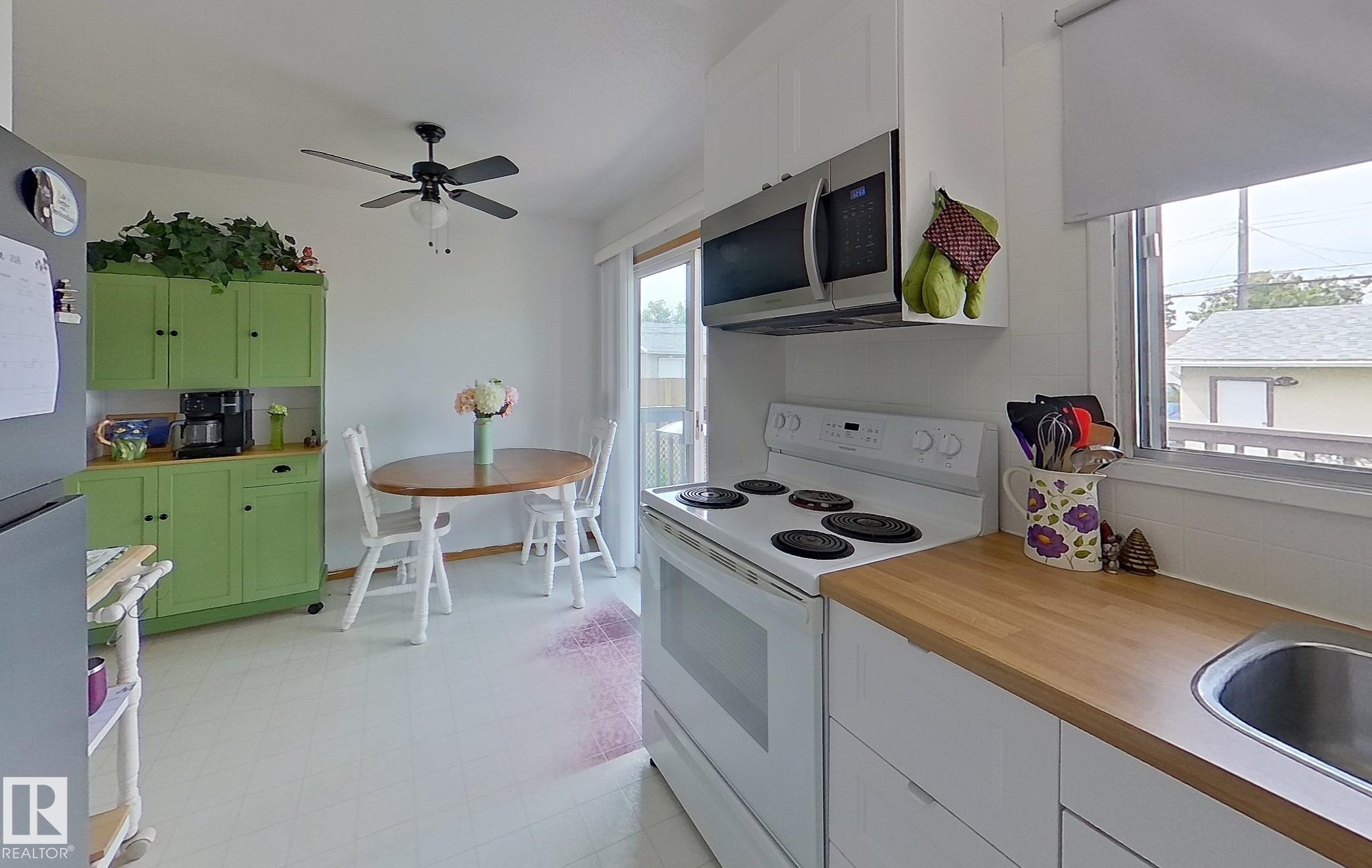 Photo 9 at 13816 62 Street NW, York, Edmonton