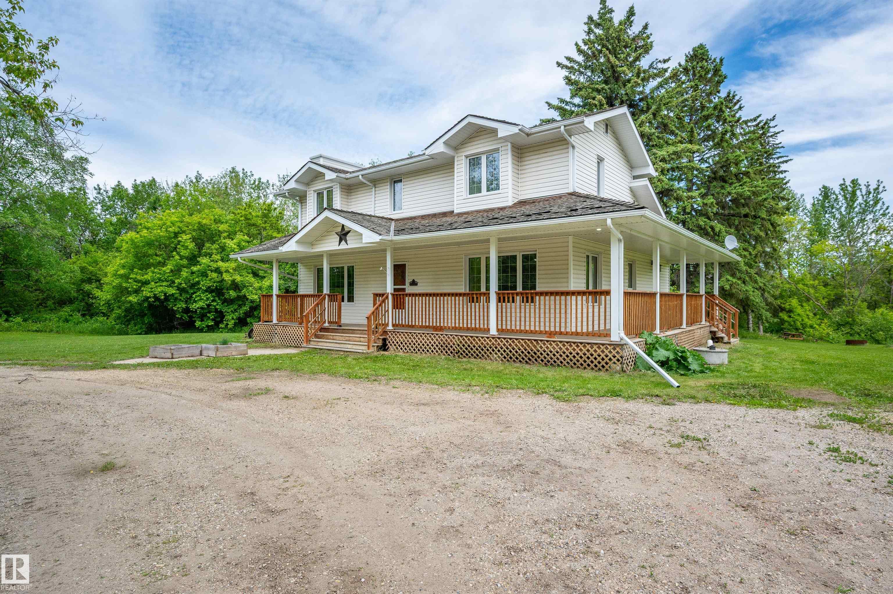 Photo 6 at 25 - 22459 Twp Rd 530, Barry Hill, Rural Strathcona County