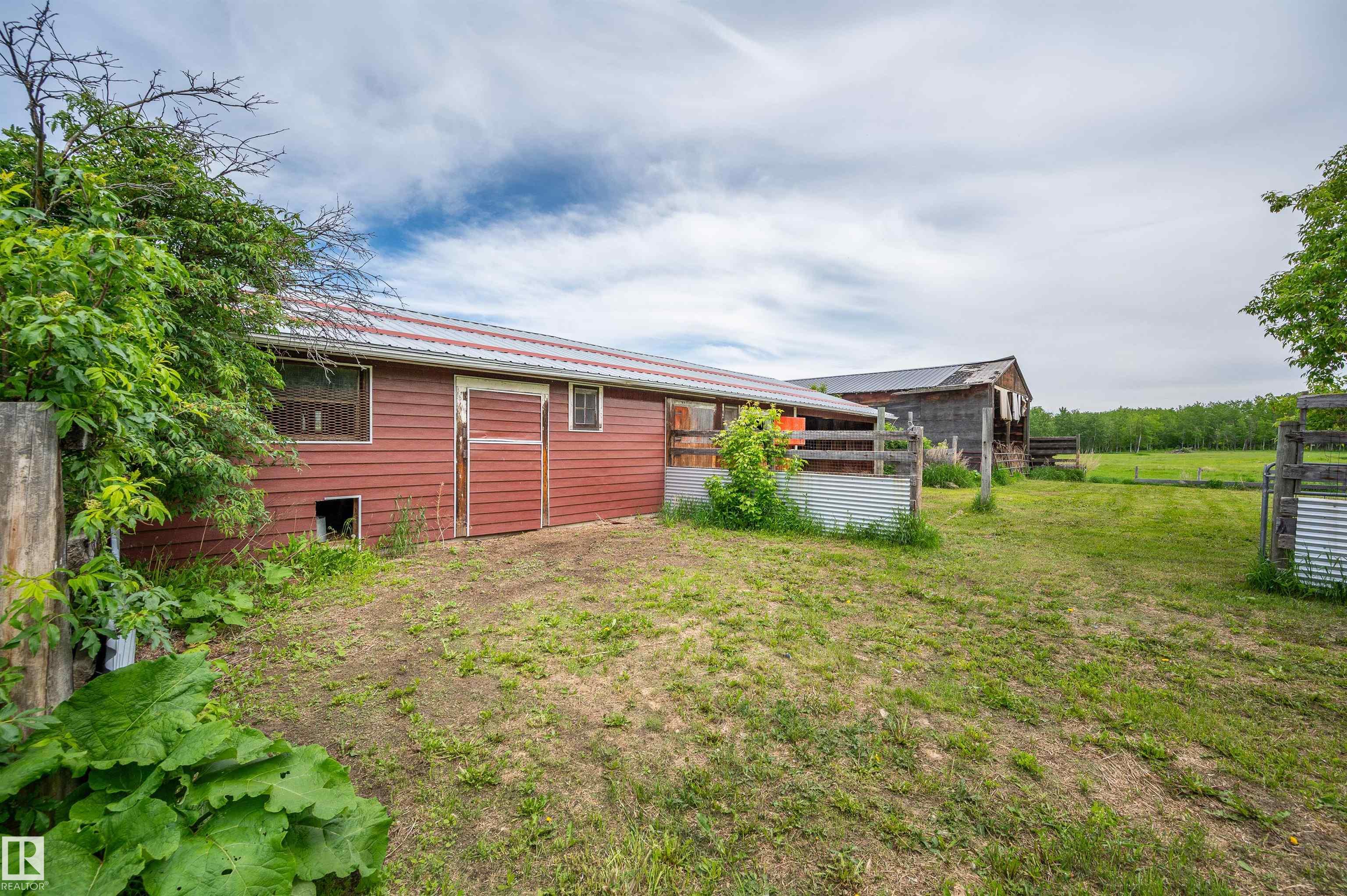 Photo 60 at 25 - 22459 Twp Rd 530, Barry Hill, Rural Strathcona County