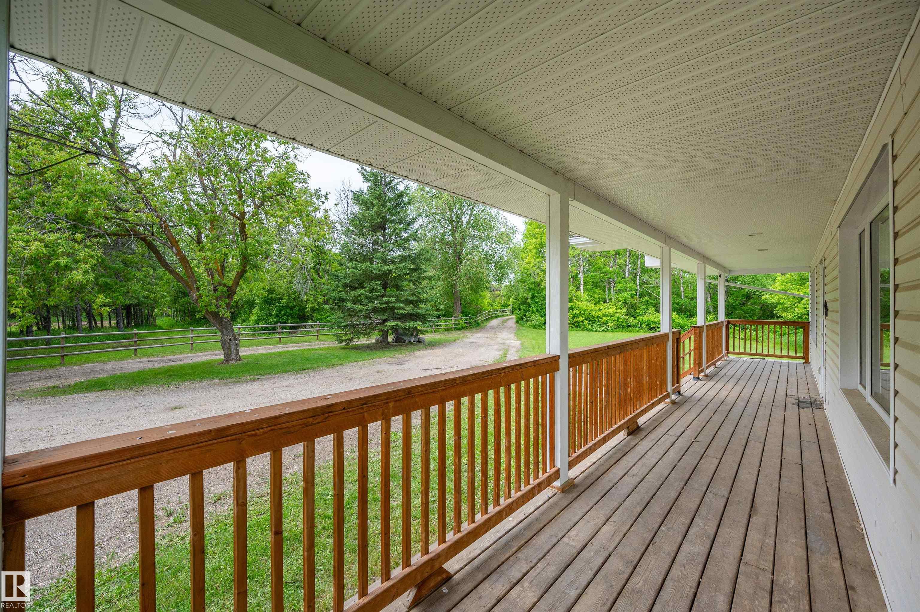 Photo 9 at 25 - 22459 Twp Rd 530, Barry Hill, Rural Strathcona County