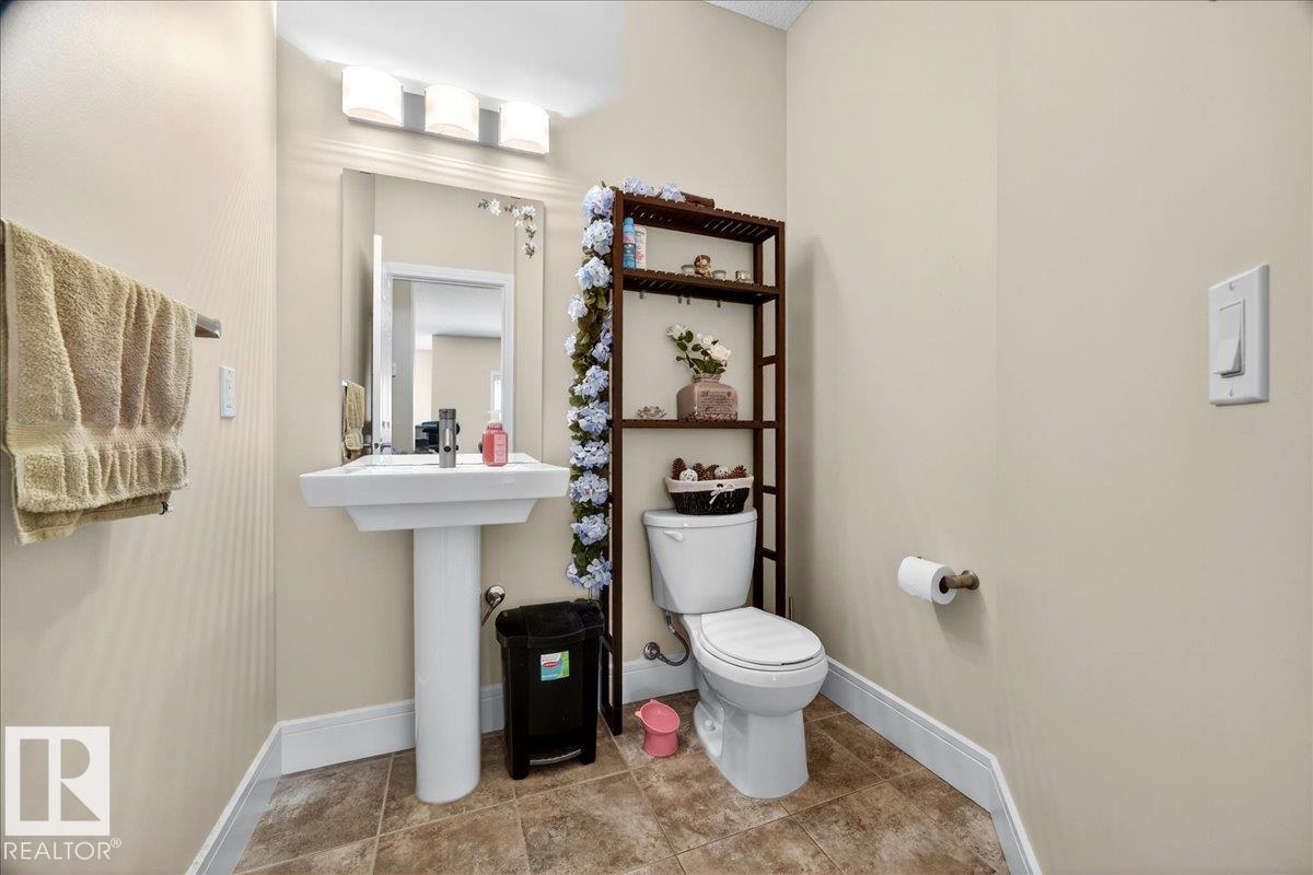 Photo 8 at 1411 30 Avenue NW, Tamarack, Edmonton