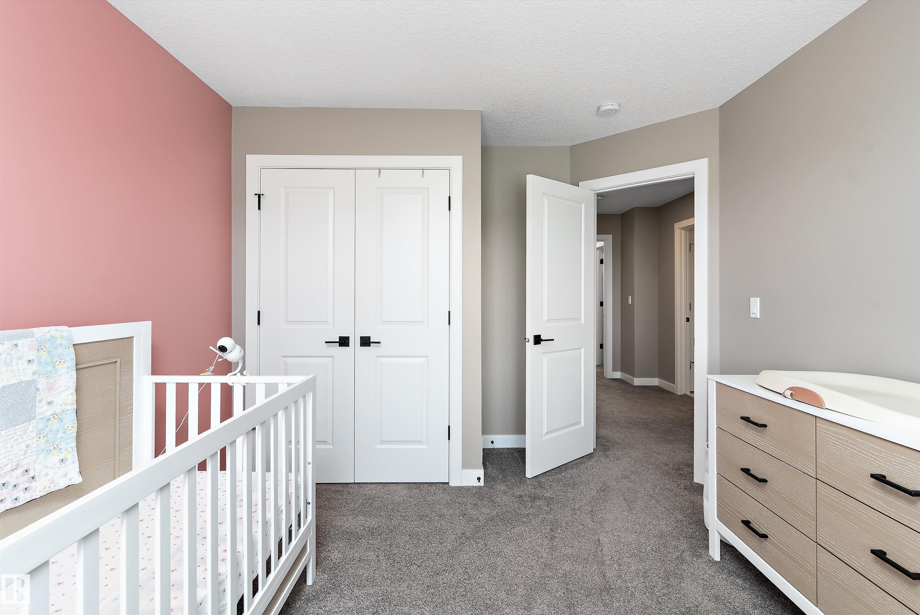 Photo 20 at 2072 Graydon Hill Crescent SW, Graydon Hill, Edmonton