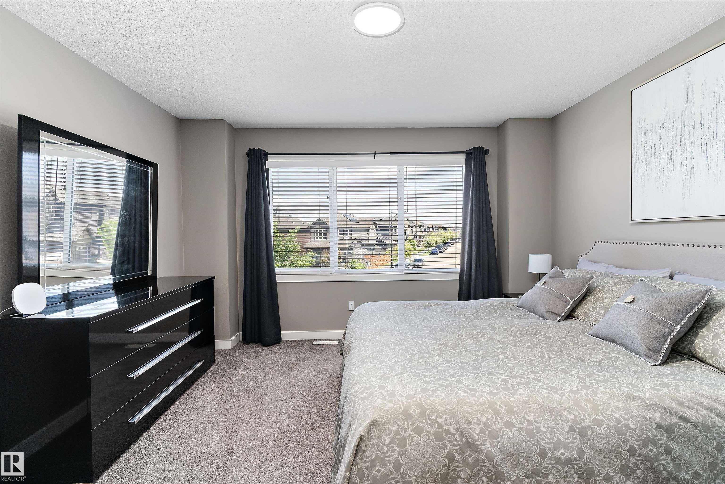 Photo 28 at 2072 Graydon Hill Crescent SW, Graydon Hill, Edmonton