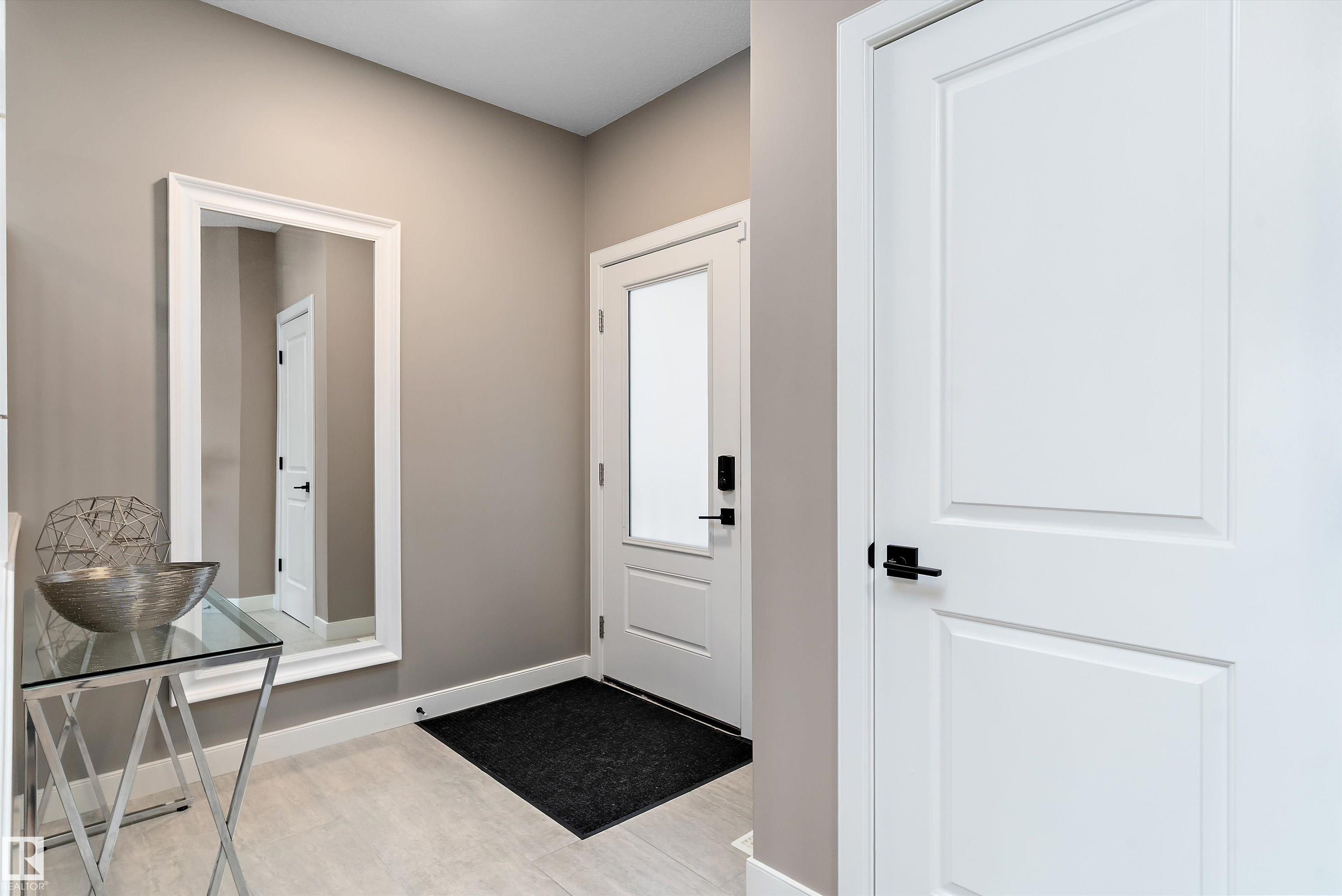 2072 Graydon Hill Crescent SW, Graydon Hill, Edmonton