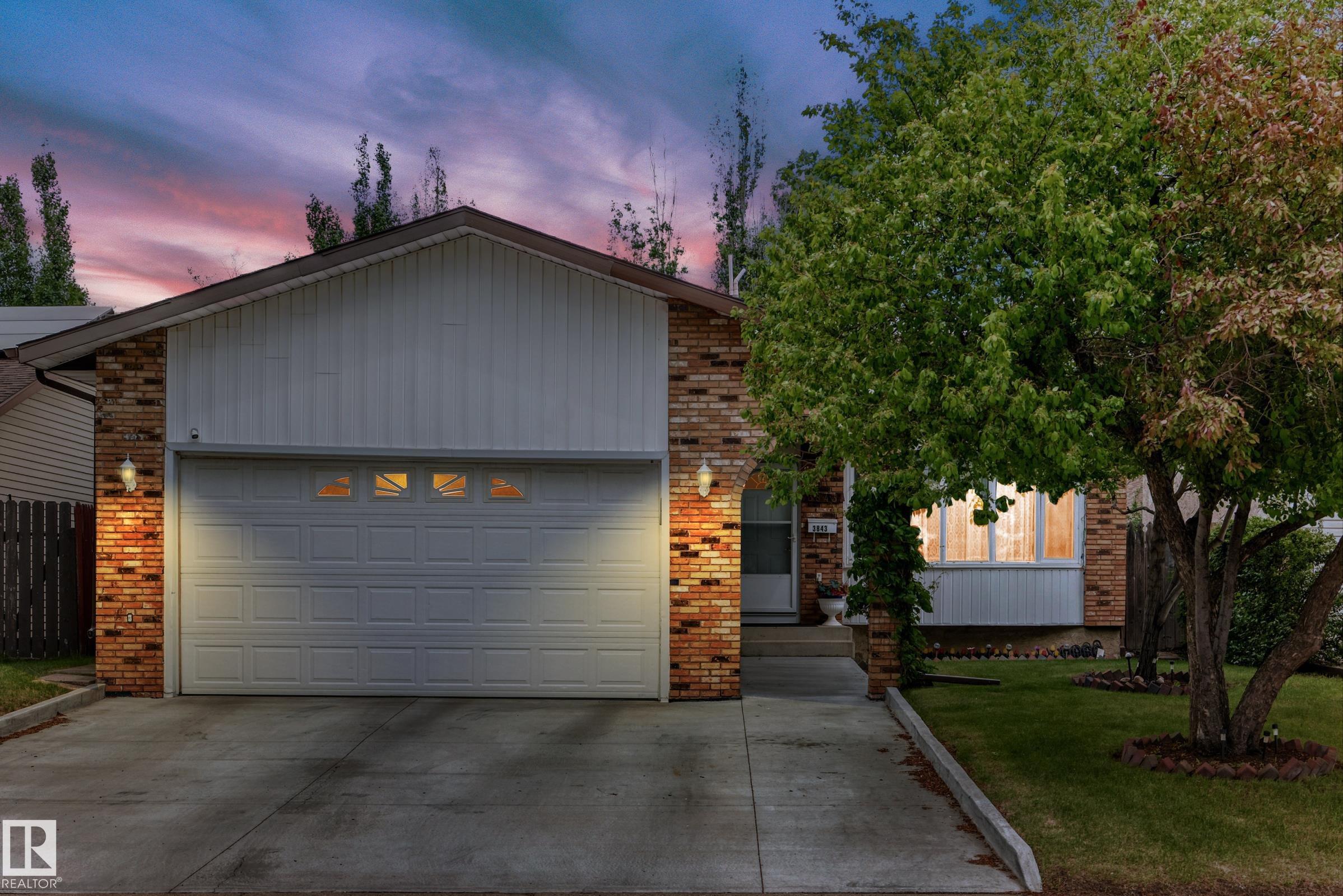 3843 47 Street NW, Minchau, Edmonton
