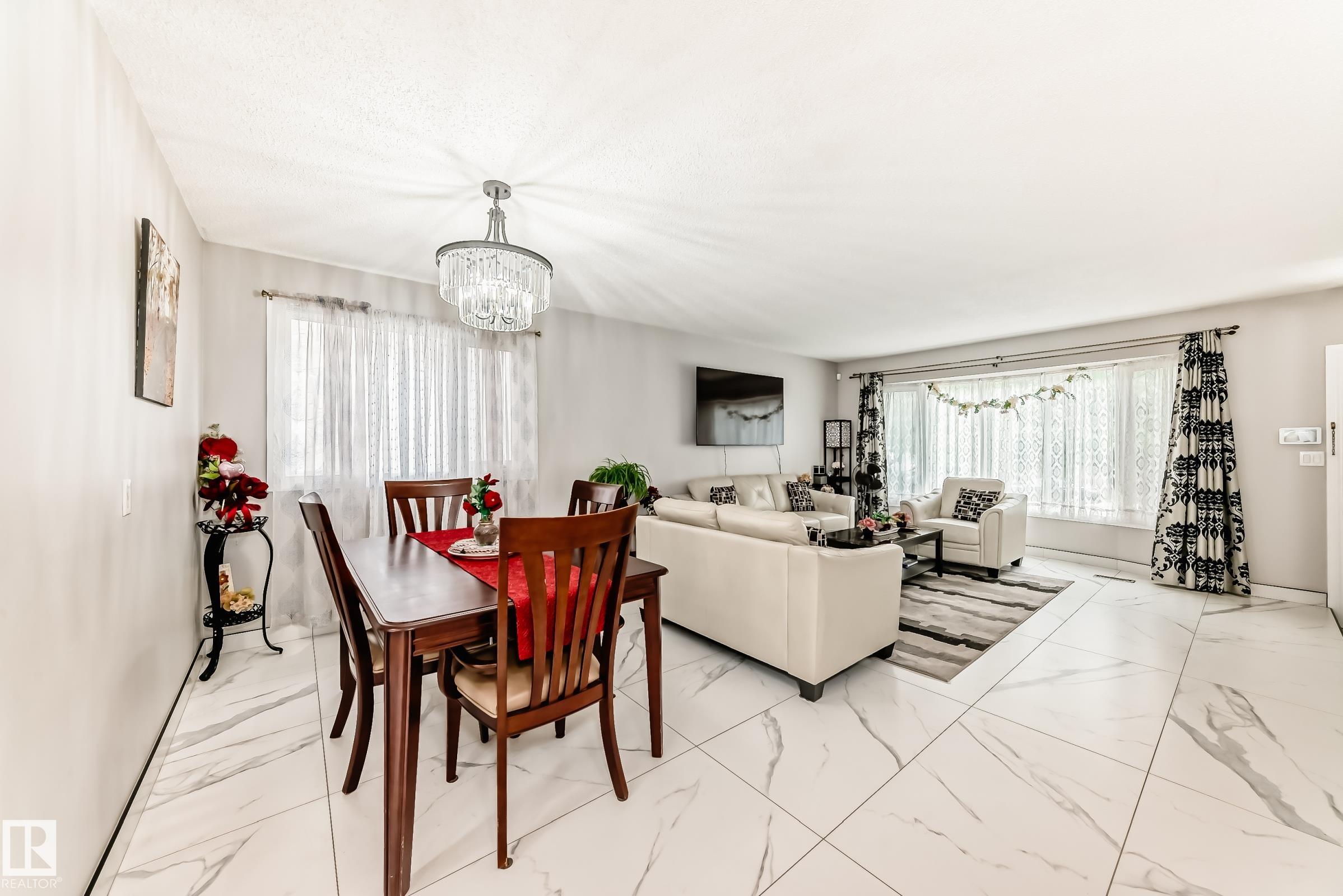 Photo 8 at 3843 47 Street NW, Minchau, Edmonton