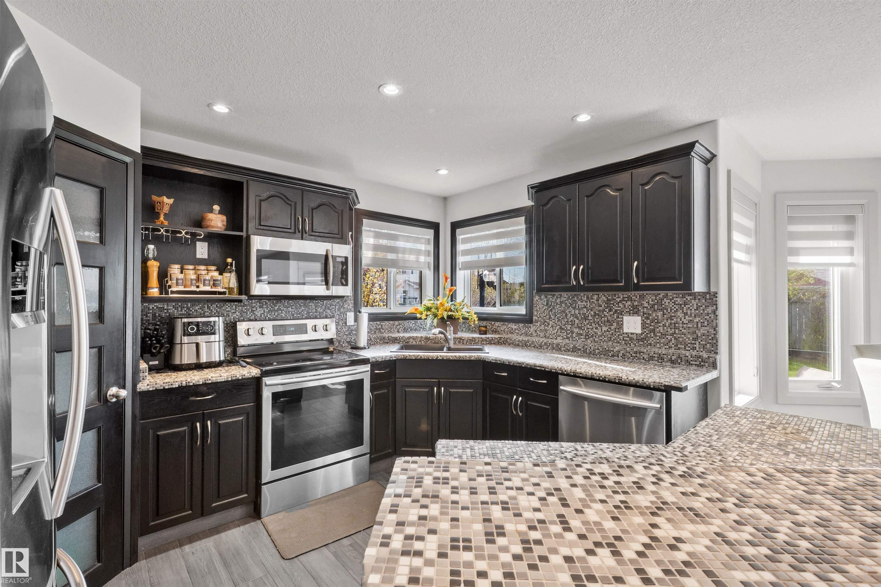Photo 21 at 10656 181 Avenue NW, Chambery, Edmonton