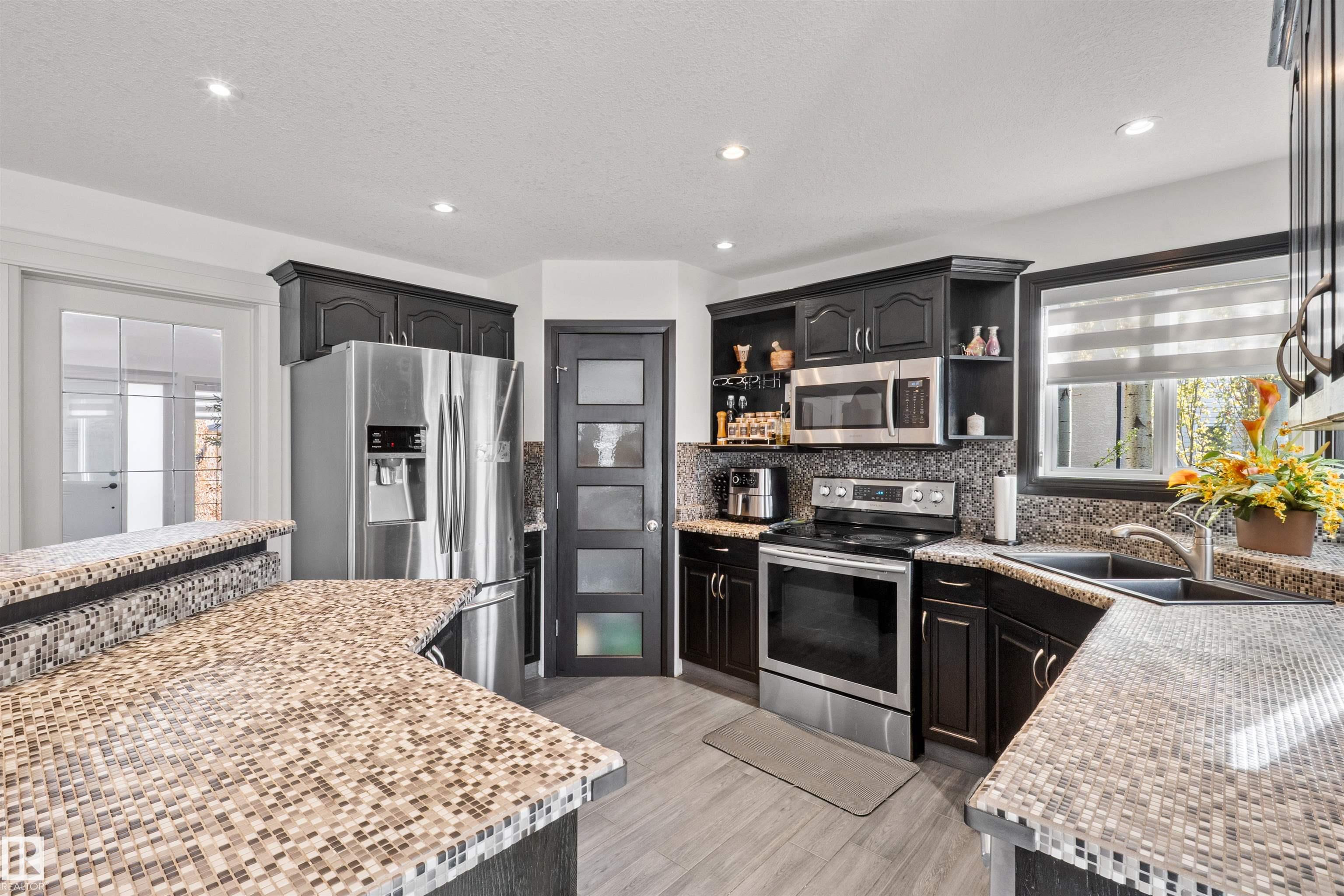 Photo 24 at 10656 181 Avenue NW, Chambery, Edmonton