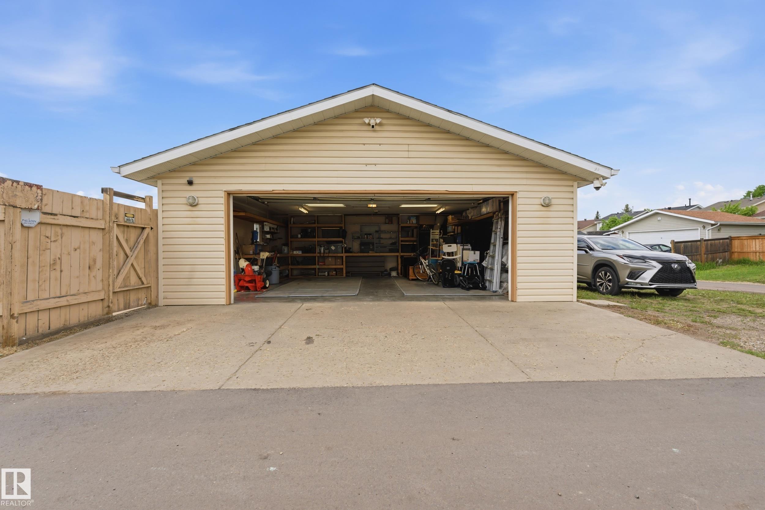 Photo 37 at 2103 53 Street NW, Meyokumin, Edmonton