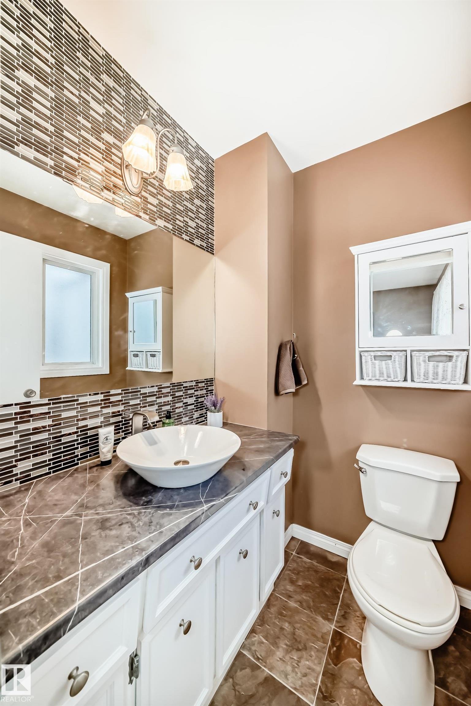 Photo 21 at 9813 152 Street NW, West Jasper Place, Edmonton