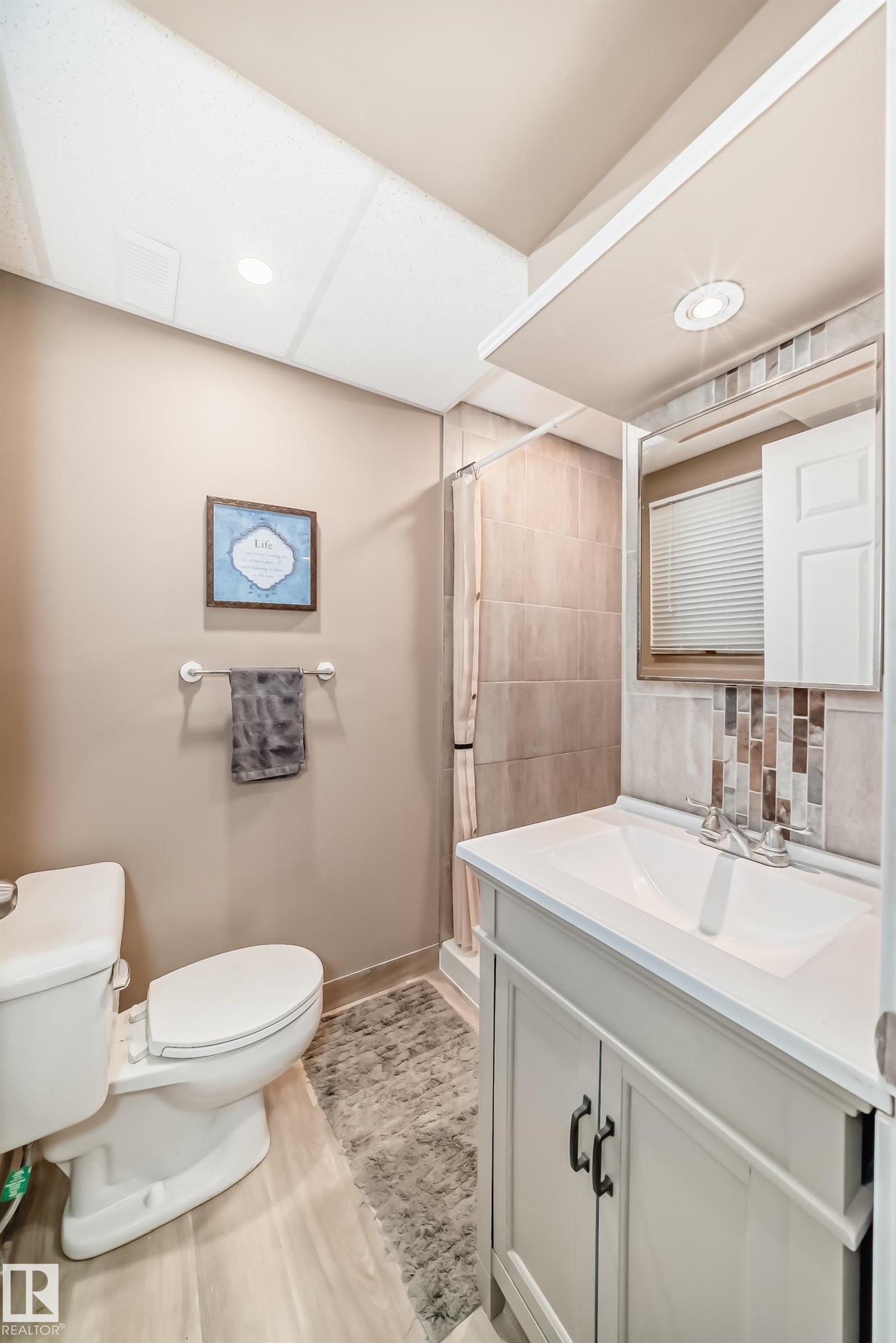 Photo 33 at 9813 152 Street NW, West Jasper Place, Edmonton