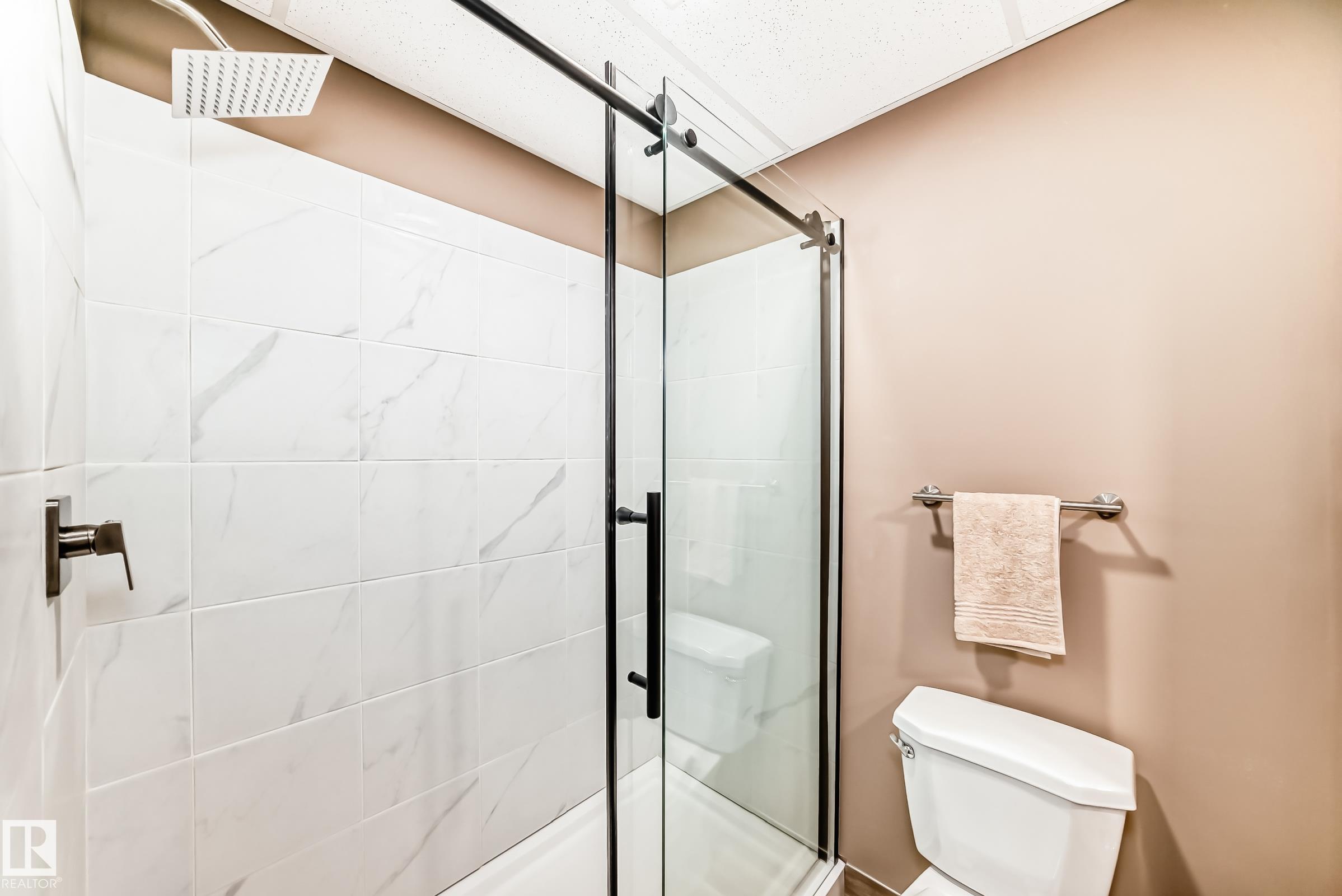 Photo 37 at 9813 152 Street NW, West Jasper Place, Edmonton