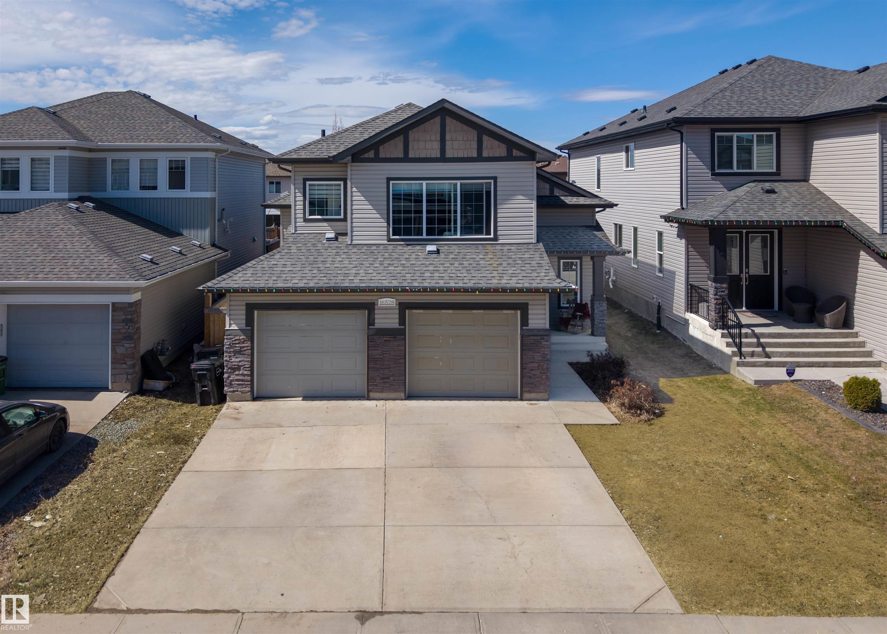 16528 132 Street NW, Oxford, Edmonton