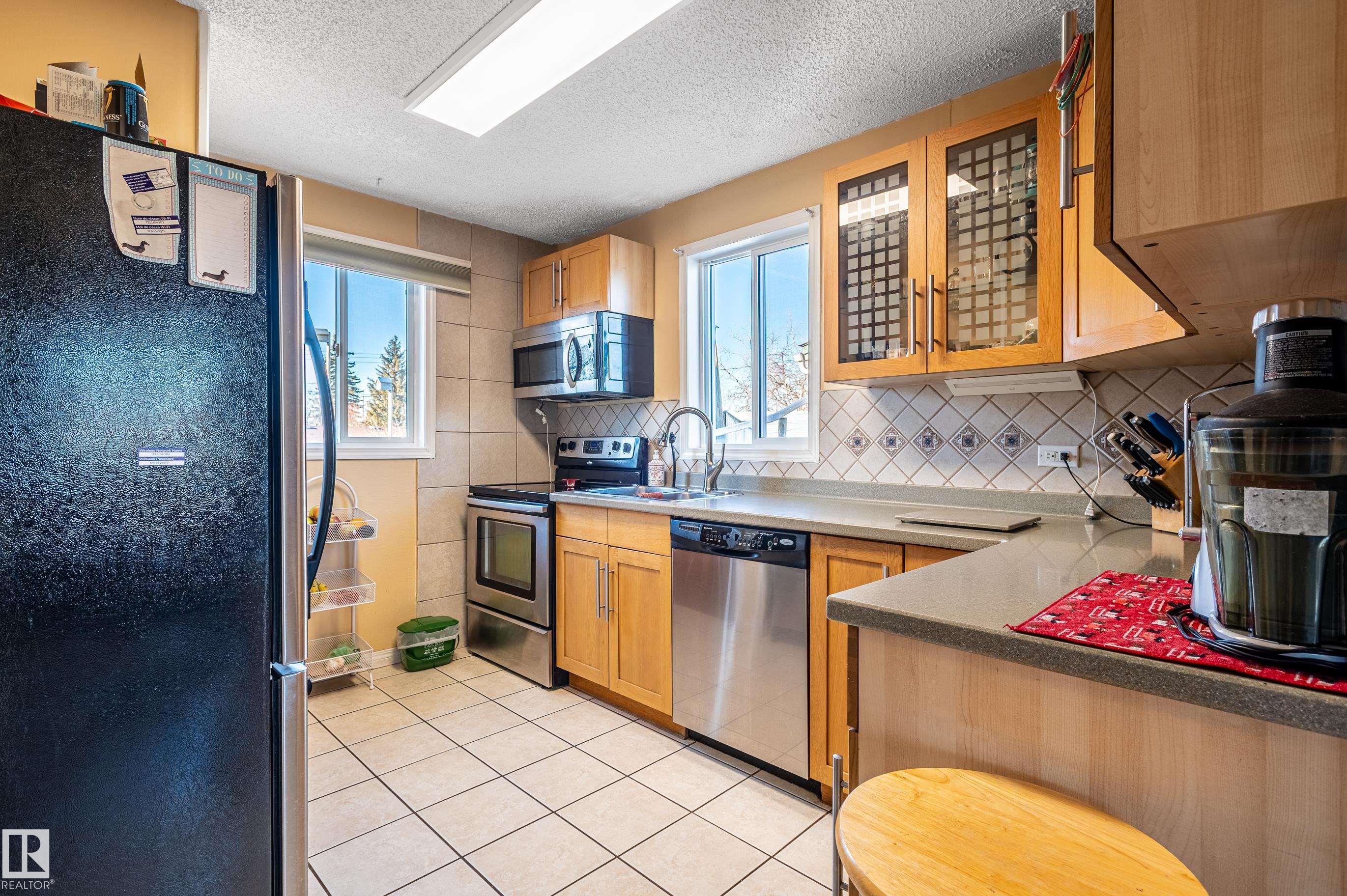 Photo 12 at 10532 157 Street NW, Britannia Youngstown, Edmonton