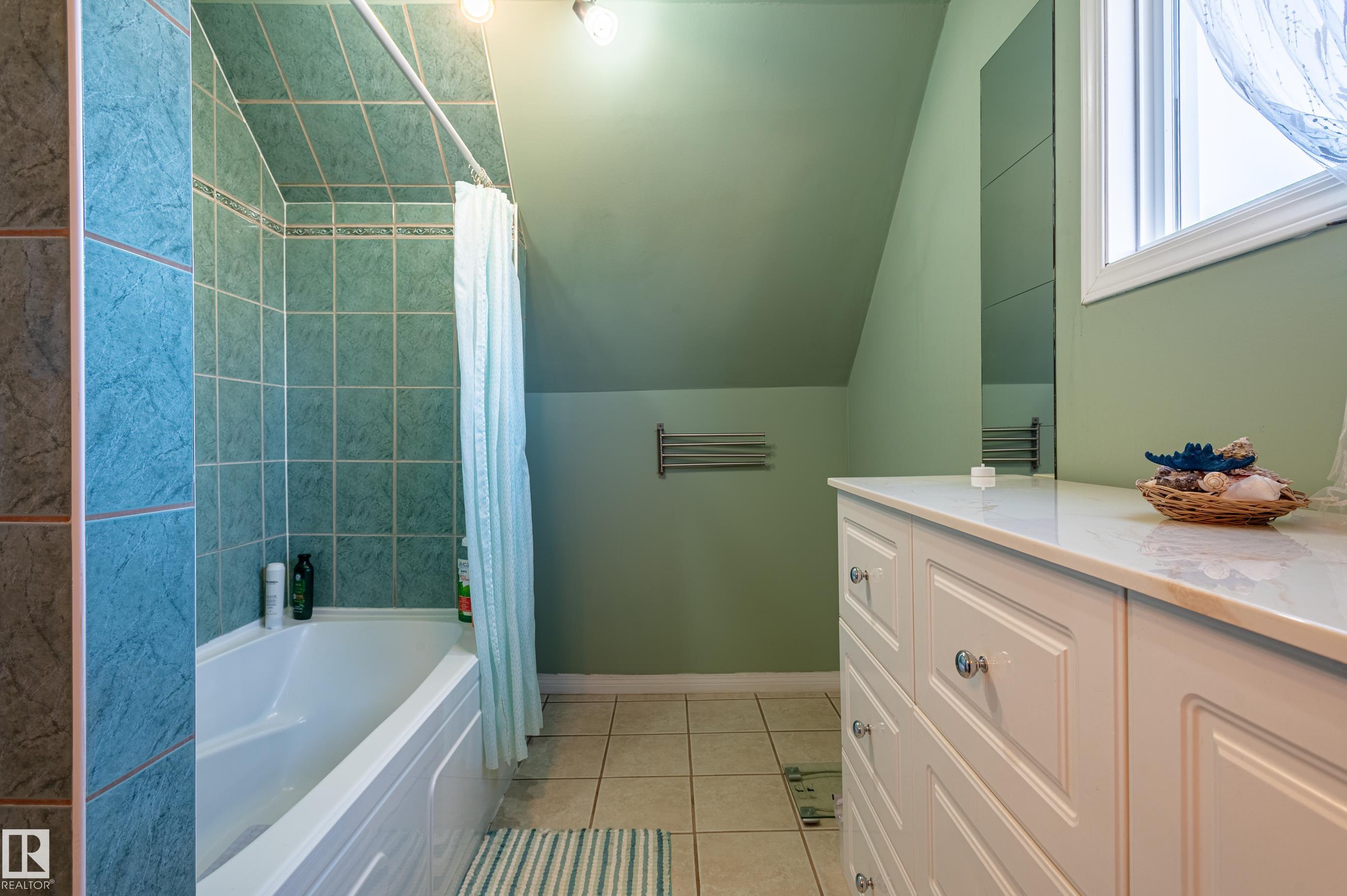 Photo 26 at 10532 157 Street NW, Britannia Youngstown, Edmonton