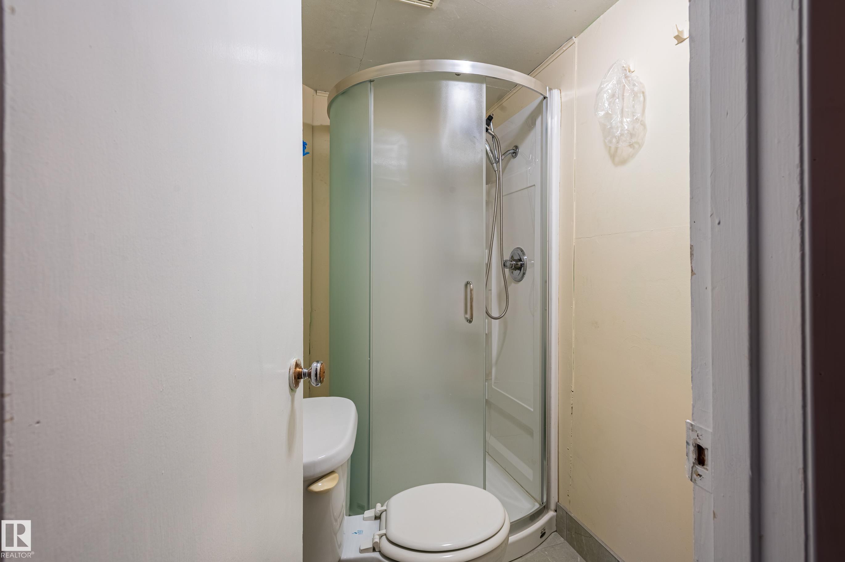 Photo 35 at 10532 157 Street NW, Britannia Youngstown, Edmonton