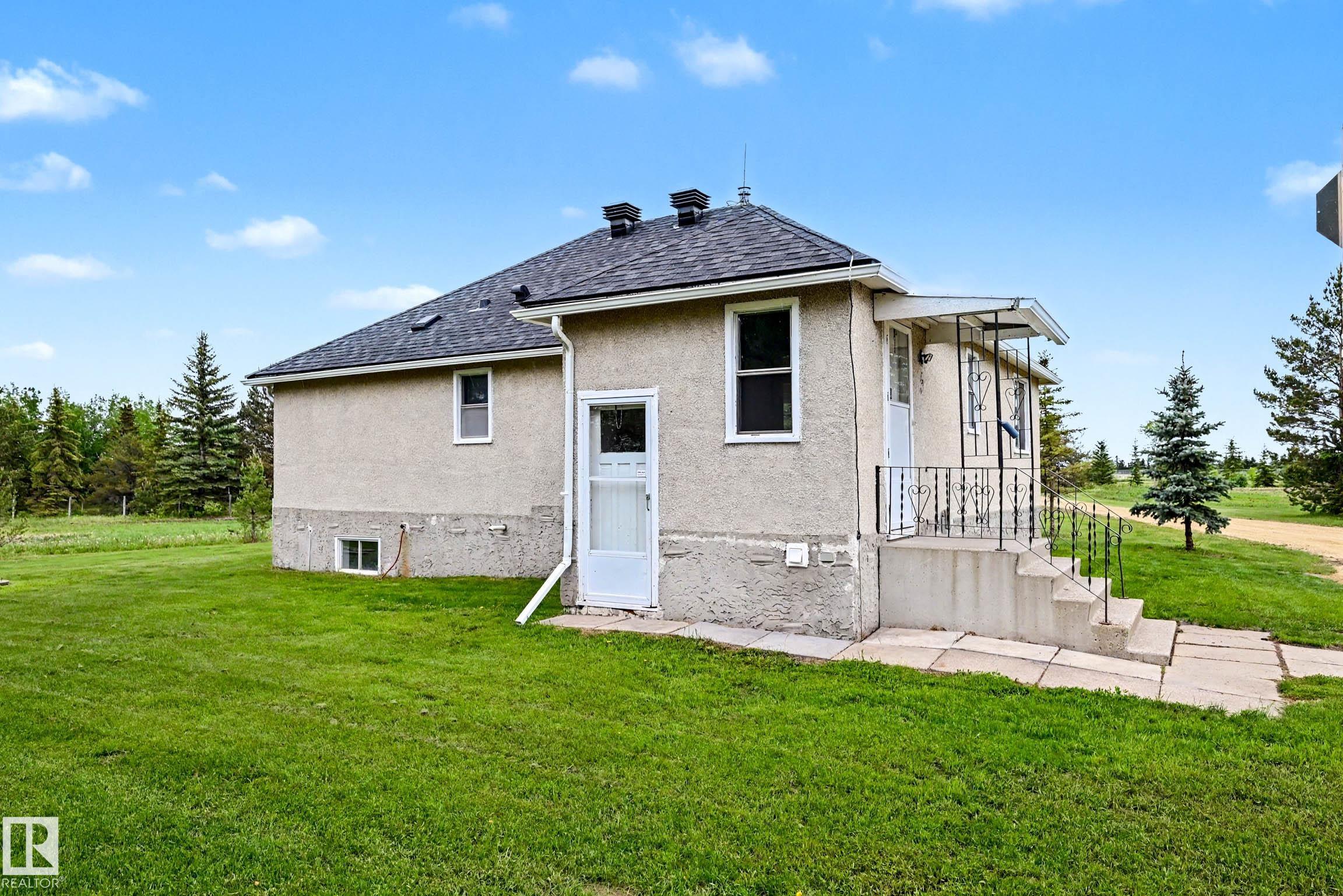 Photo 40 at 25418 Hwy 37, None, Rural Sturgeon County
