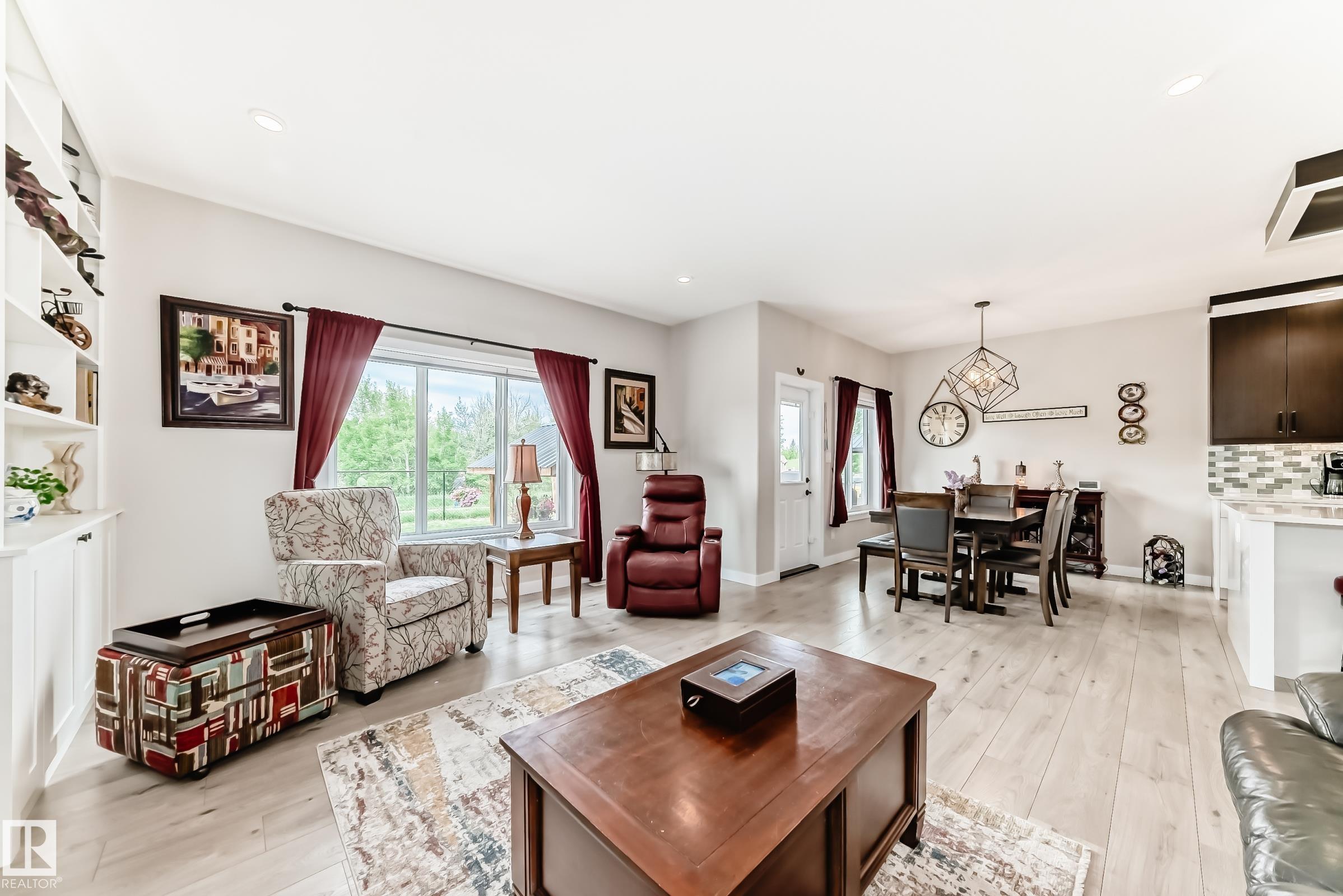 Photo 18 at 3895 Robins Crescent NW, Starling, Edmonton