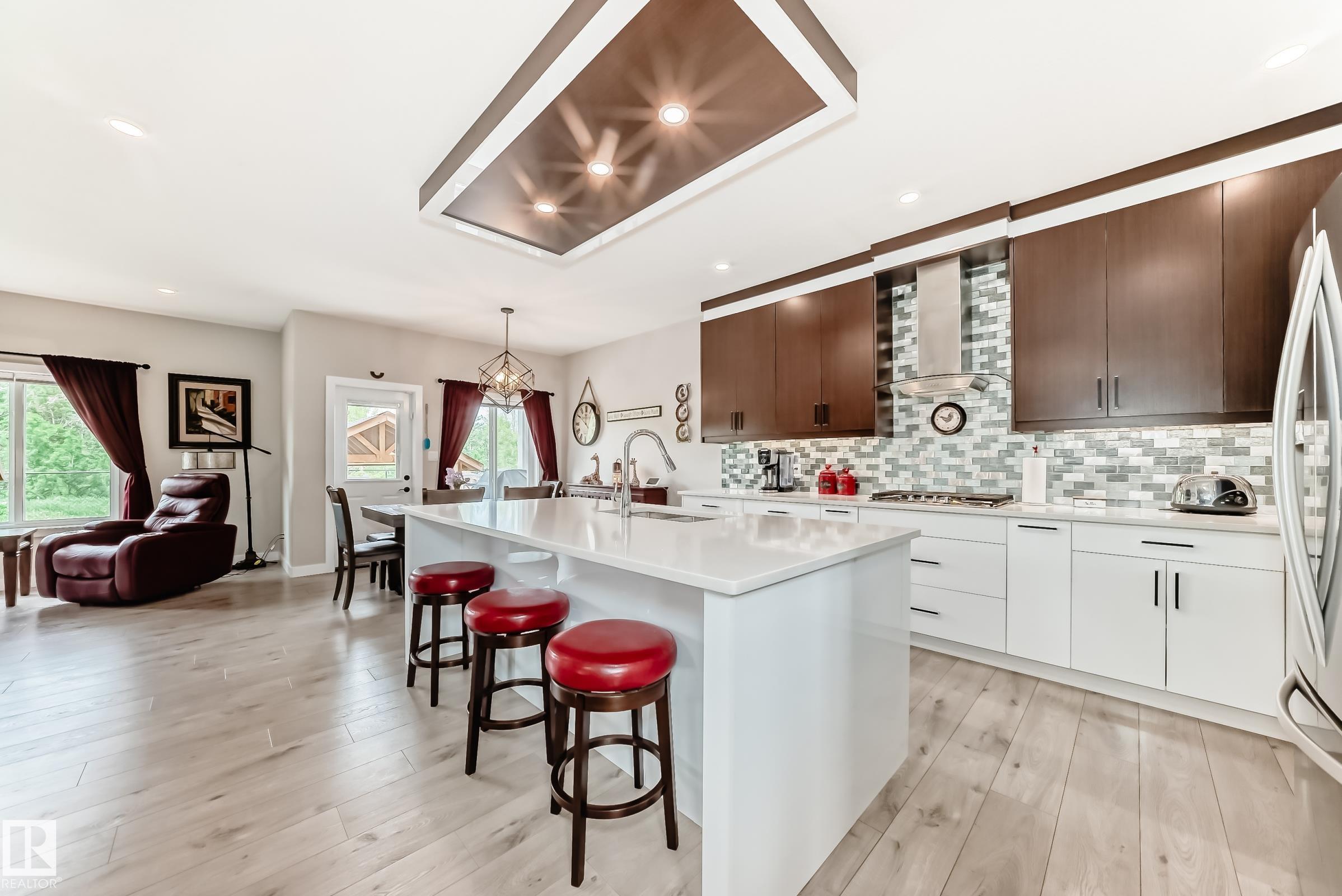 Photo 9 at 3895 Robins Crescent NW, Starling, Edmonton
