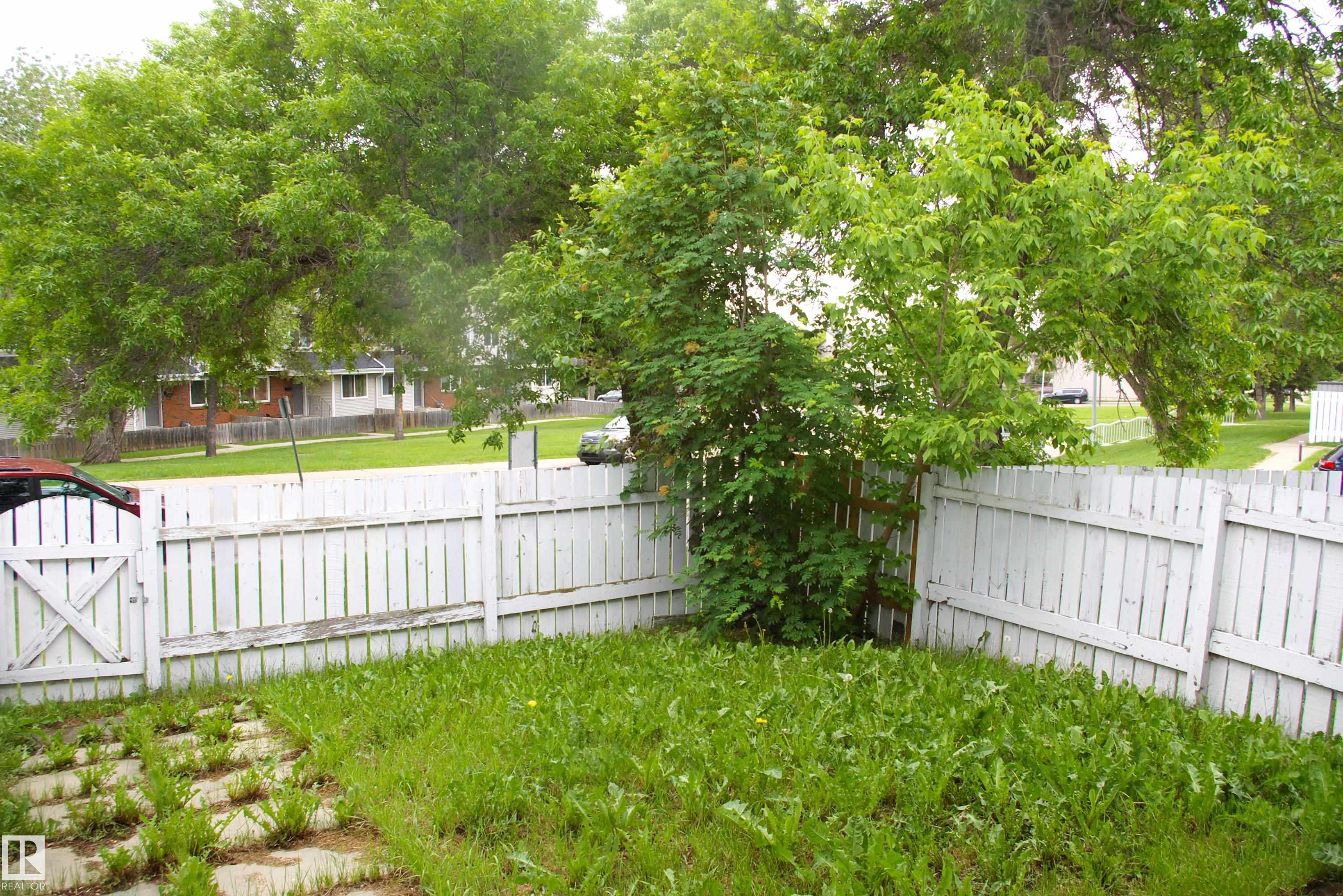 83 Amberly crest NW, Casselman, Edmonton