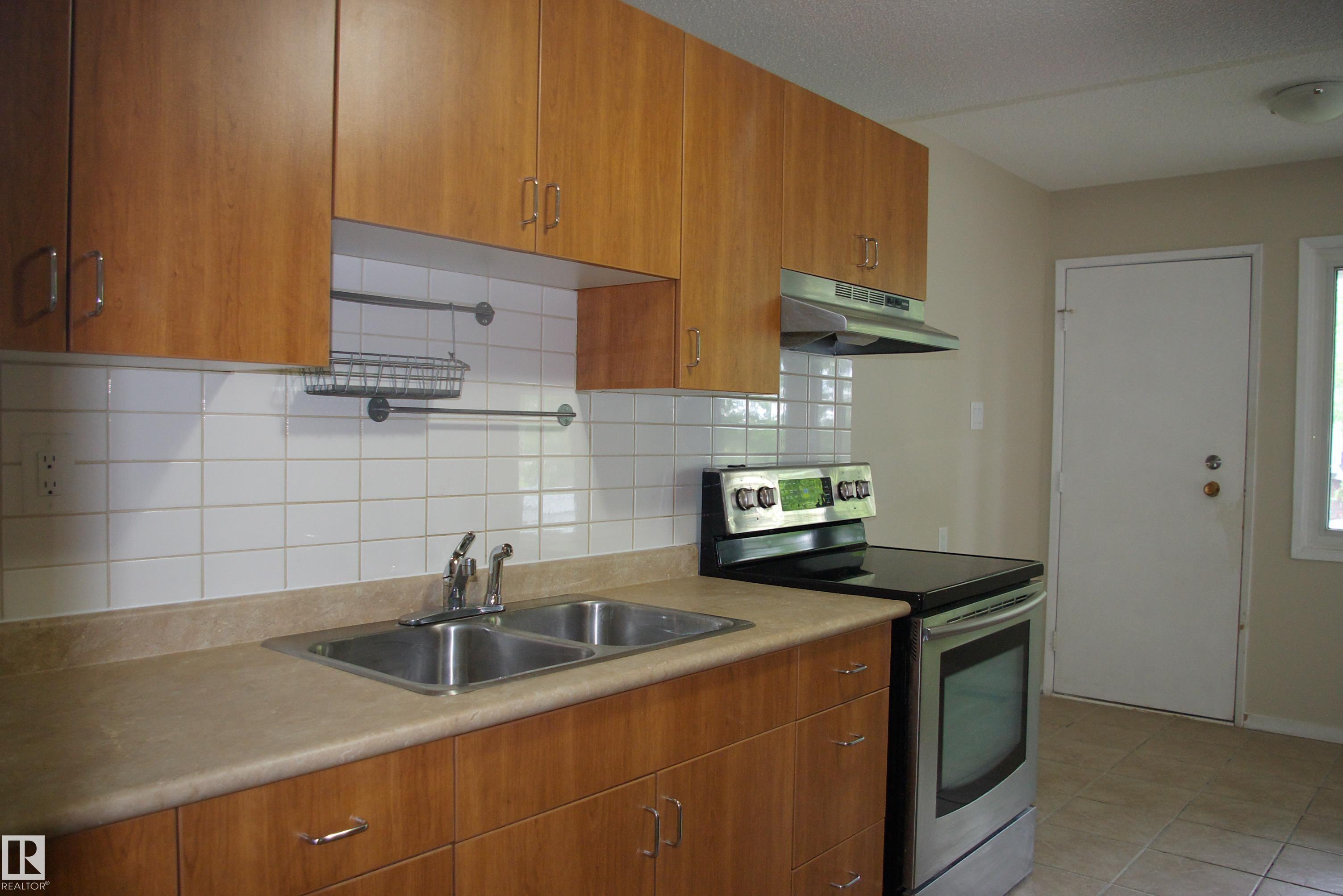 Photo 9 at 83 Amberly crest NW, Casselman, Edmonton