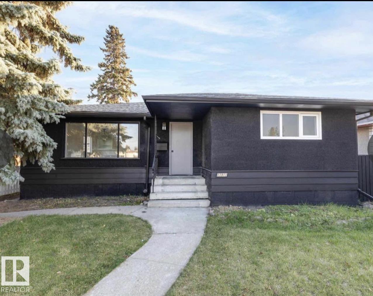 11911 133 Avenue NW, Kensington, Edmonton