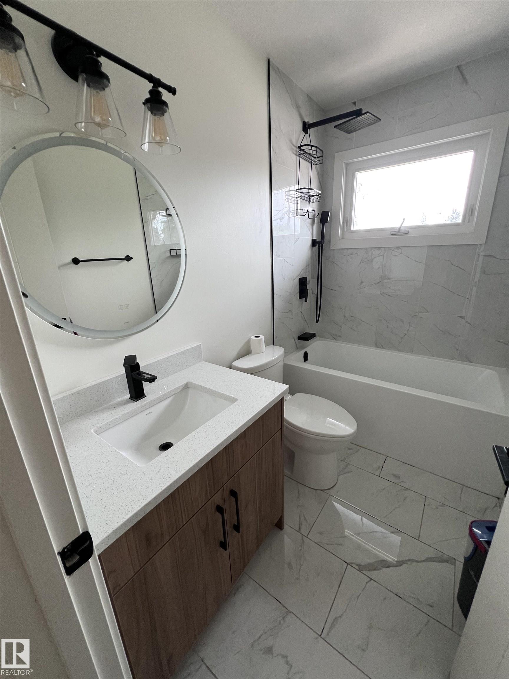 Photo 16 at 11911 133 Avenue NW, Kensington, Edmonton