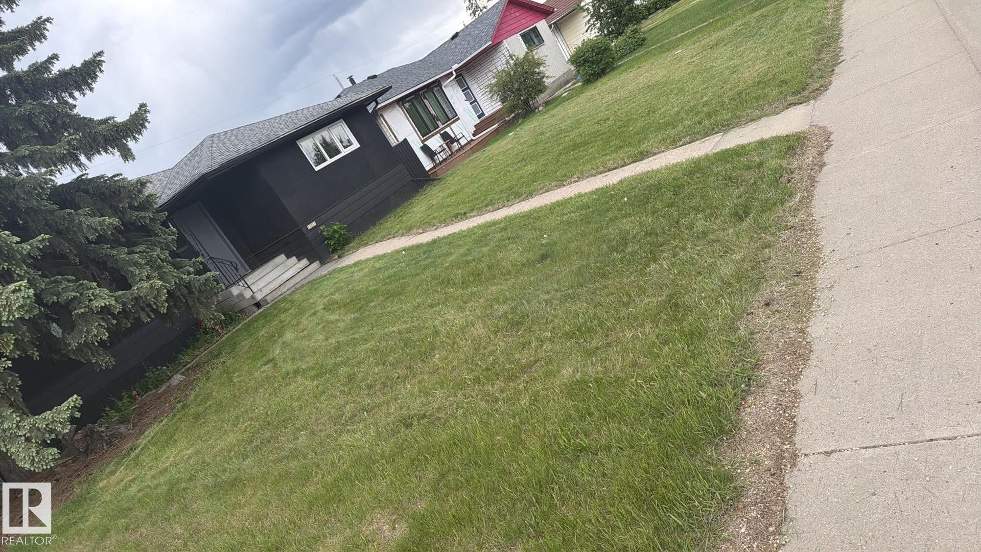 Photo 32 at 11911 133 Avenue NW, Kensington, Edmonton