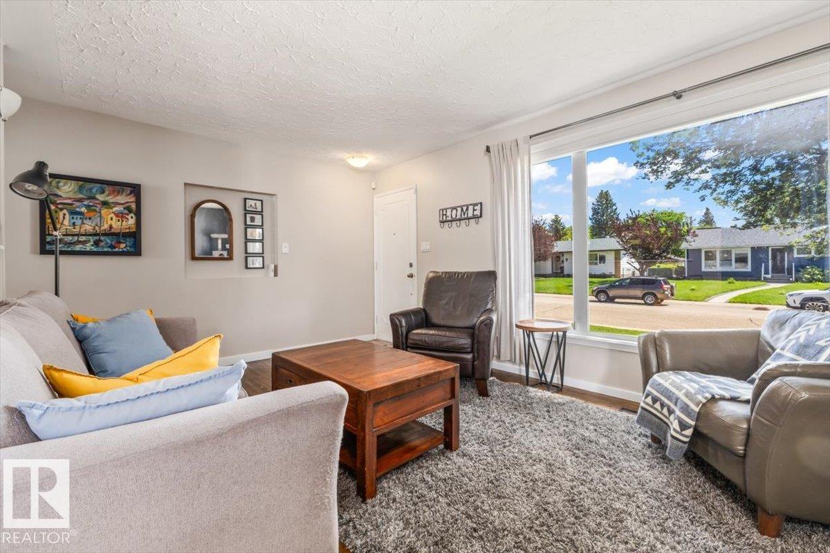 15022 85 Avenue NW, Lynnwood, Edmonton