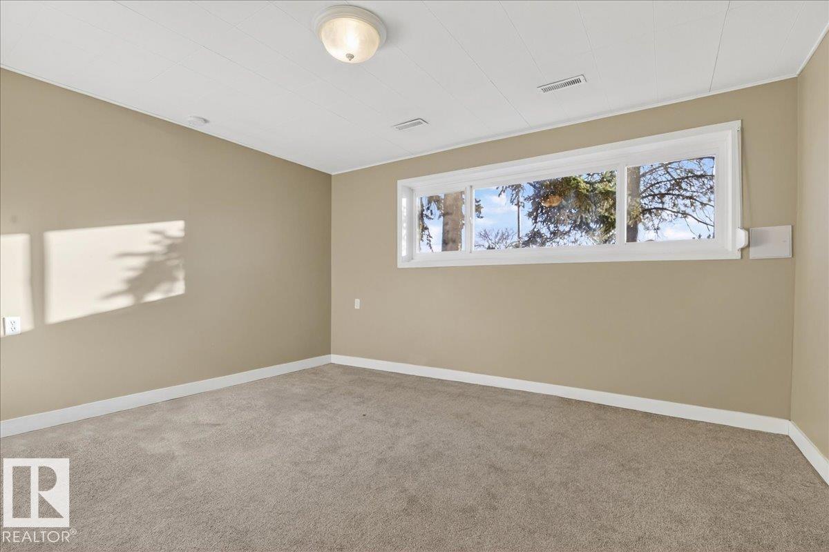 Photo 17 at 16206 79a Avenue NW, Elmwood, Edmonton