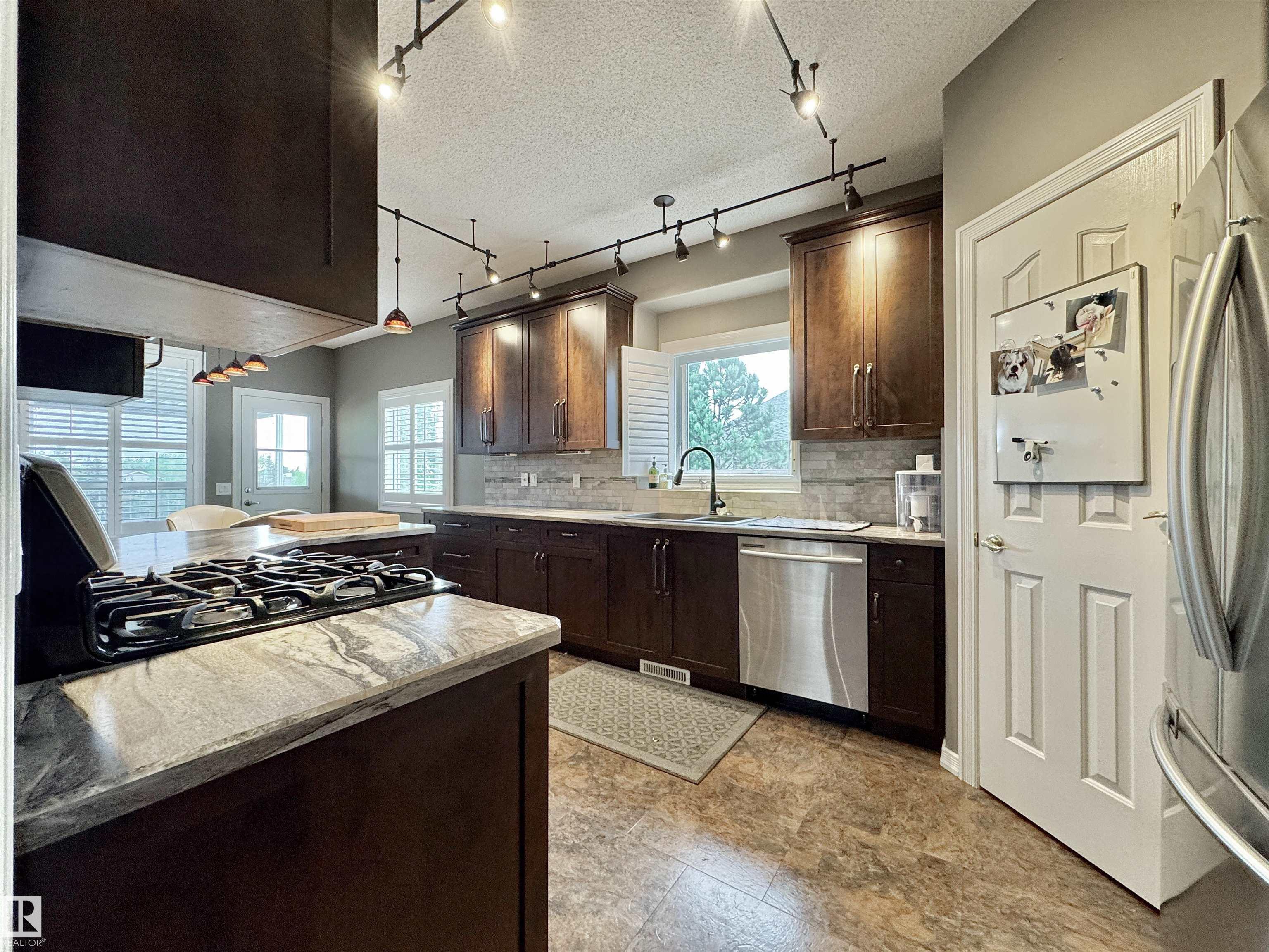 Photo 14 at 642 Meadowview Crescent, Clarkdale Meadows, Sherwood Park