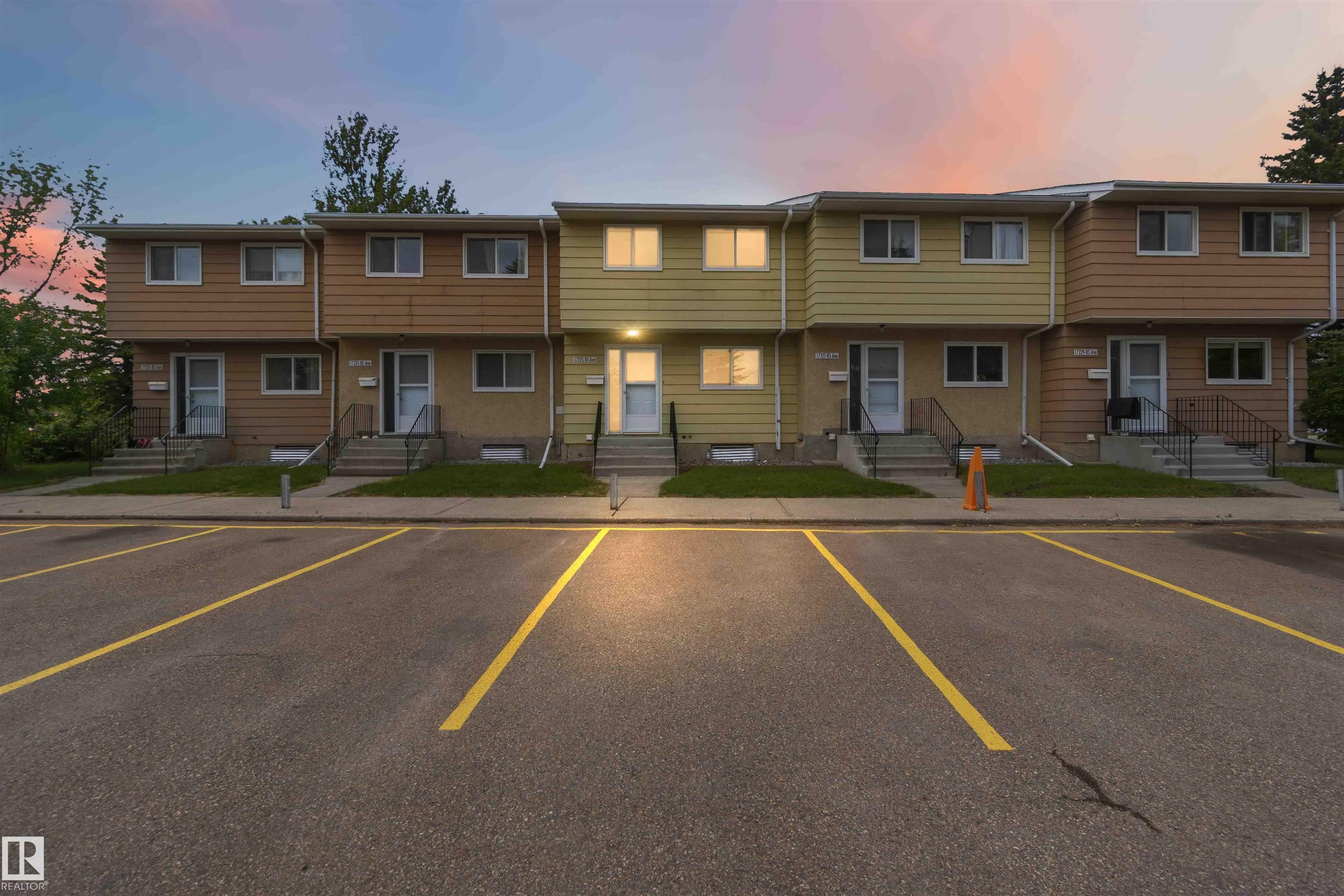 17325 85 Avenue NW, Thorncliffe, Edmonton