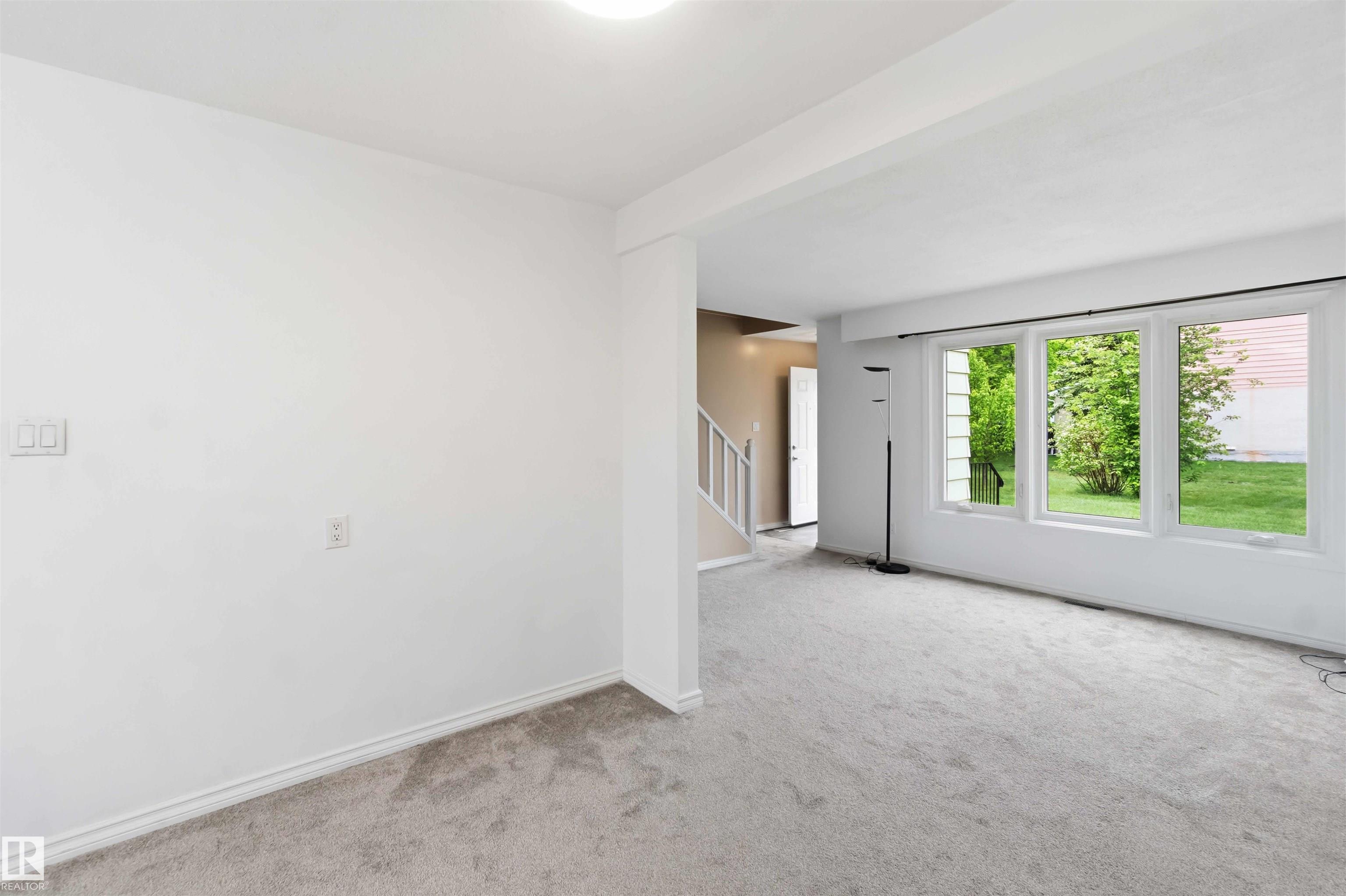Photo 18 at 17325 85 Avenue NW, Thorncliffe, Edmonton