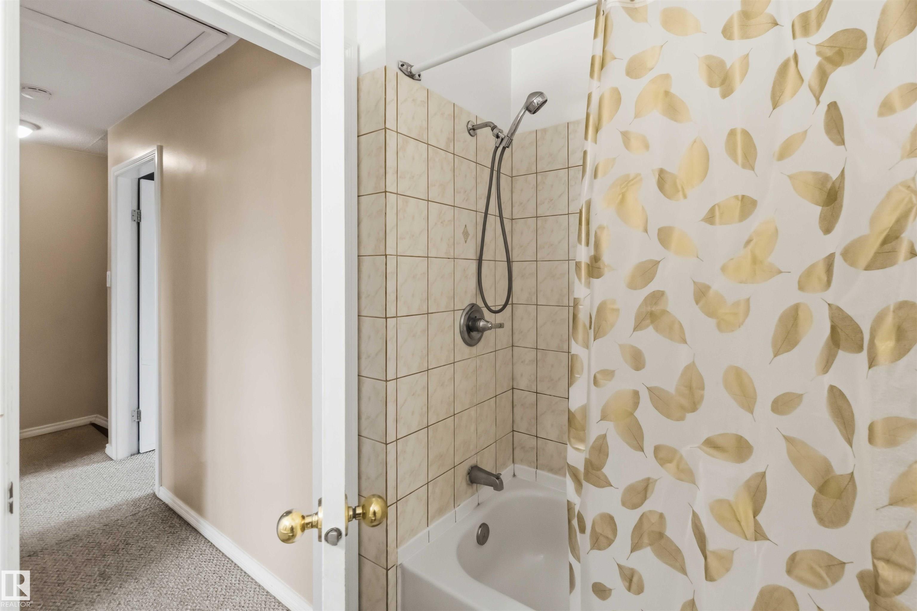 Photo 37 at 17325 85 Avenue NW, Thorncliffe, Edmonton