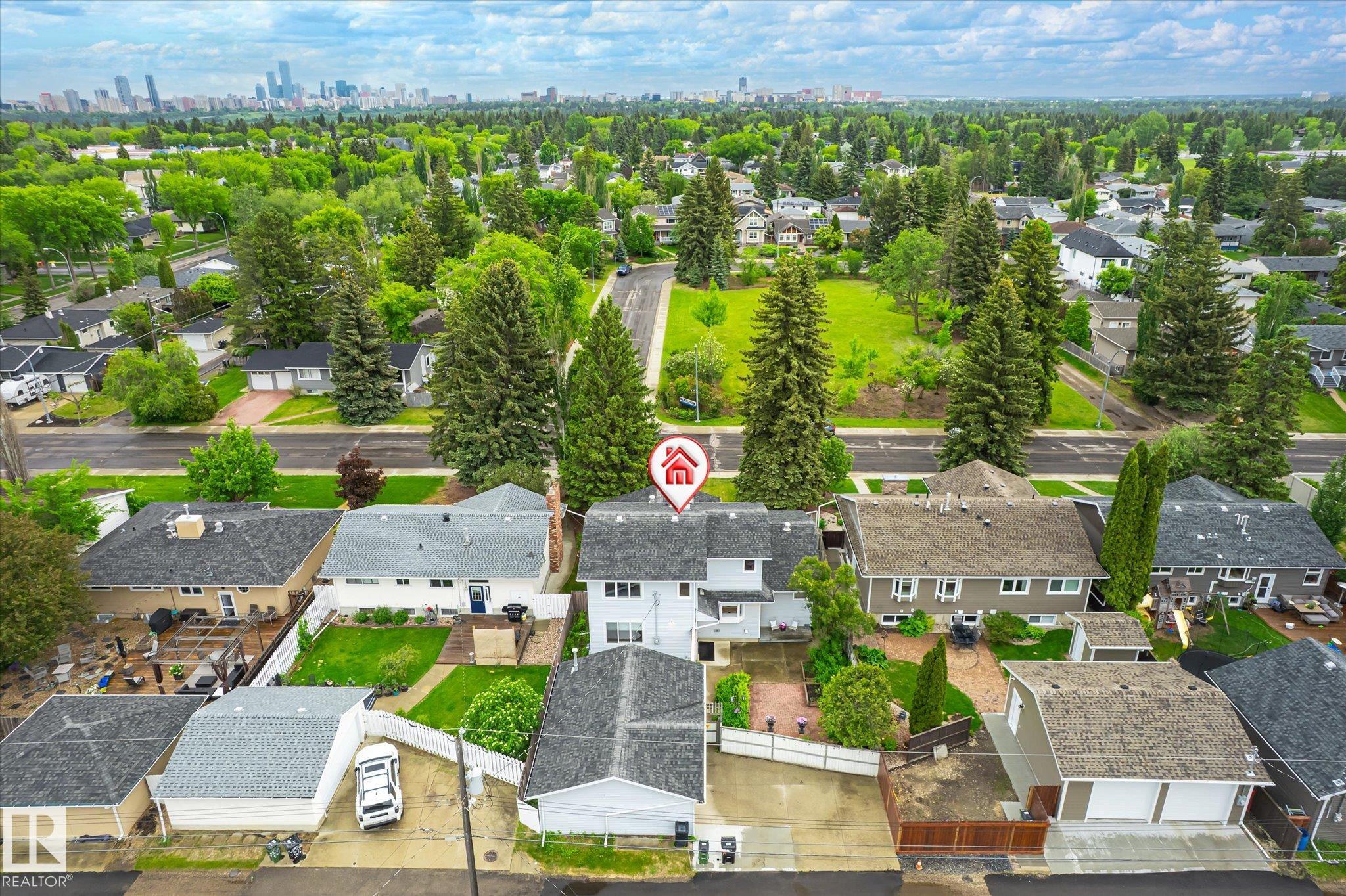 Photo 31 at 9024 147 Street NW, Parkview, Edmonton