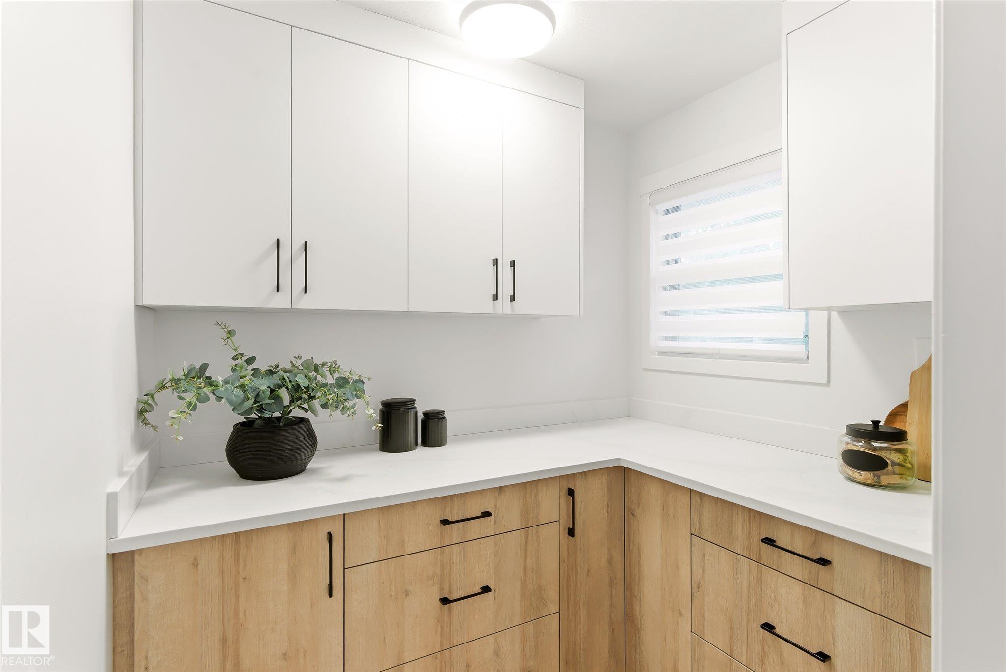 Photo 9 at 9024 147 Street NW, Parkview, Edmonton