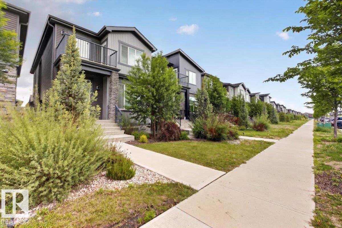 8090 Kiriak Link SW, Keswick, Edmonton
