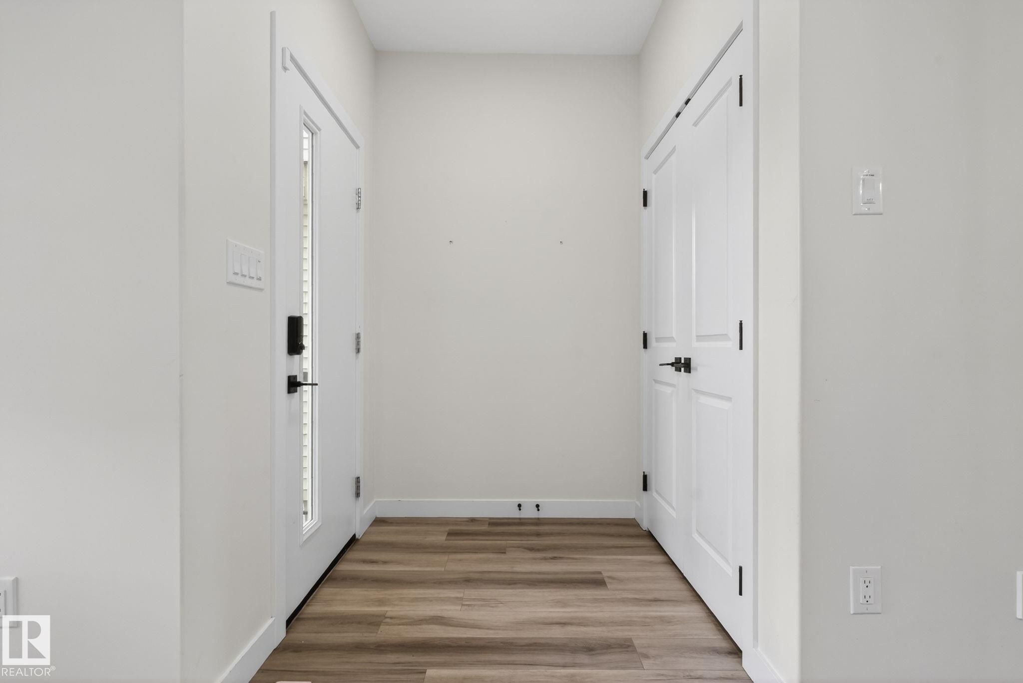 2628 200 Street NW, The Uplands, Edmonton