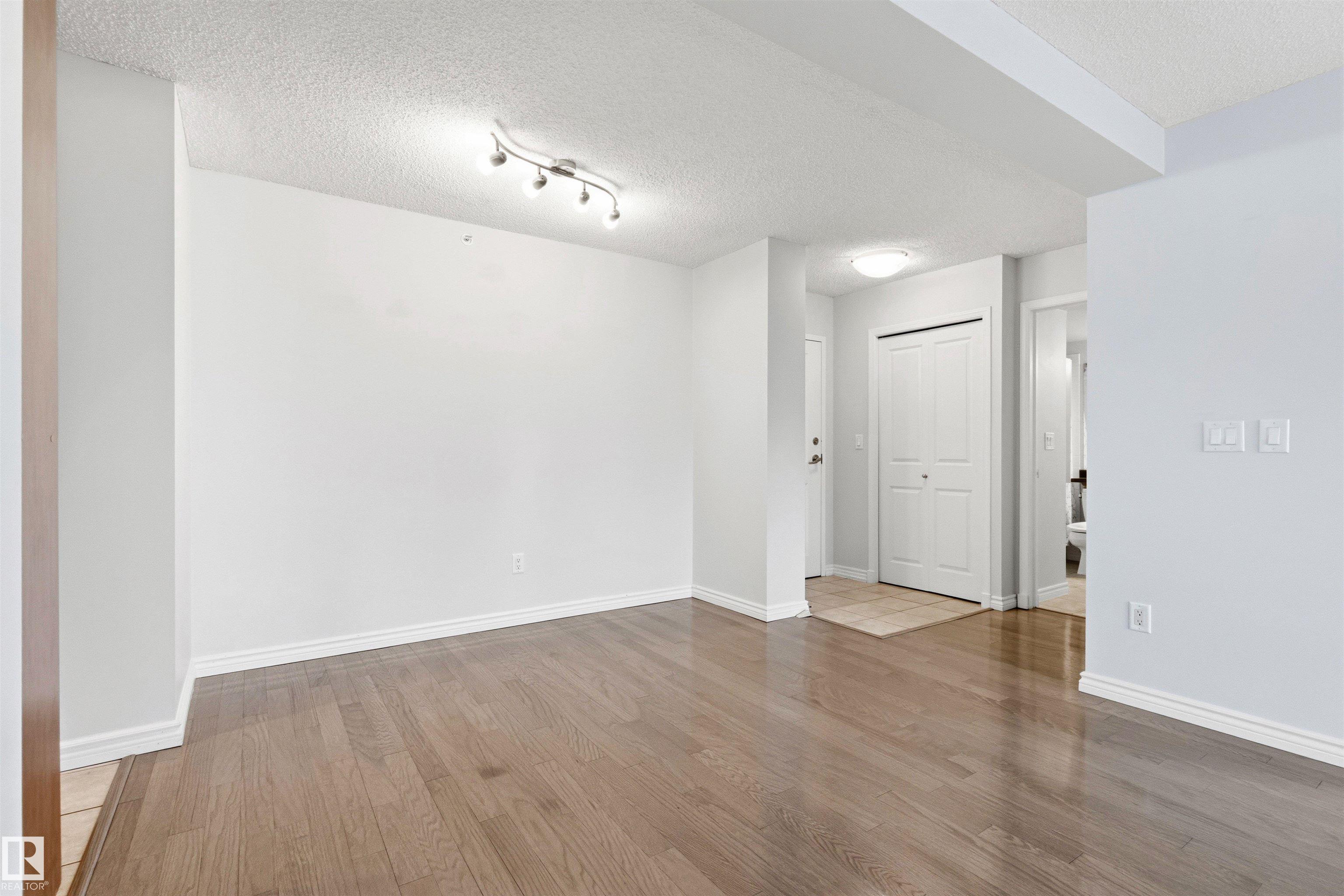 Photo 8 at 1404 - 10303 105 Street NW, Downtown, Edmonton