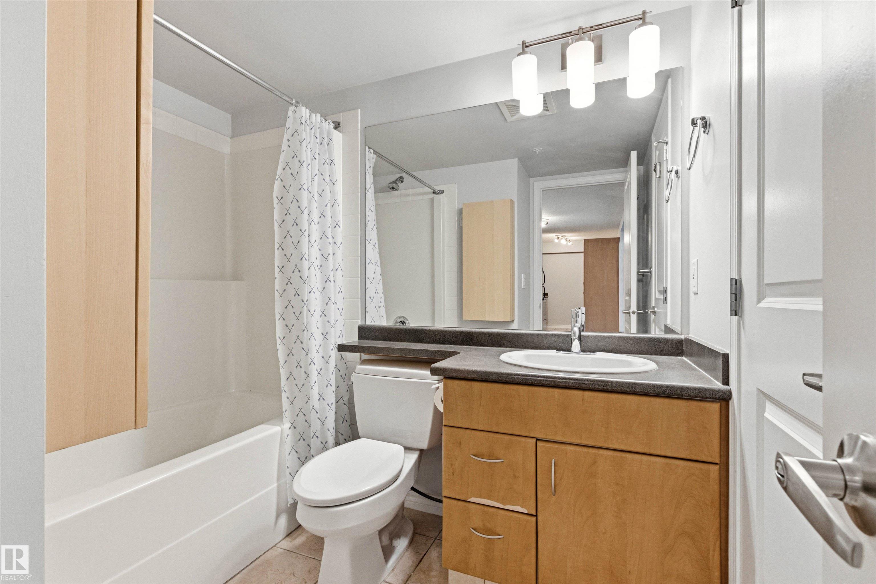 Photo 10 at 1404 - 10303 105 Street NW, Downtown, Edmonton