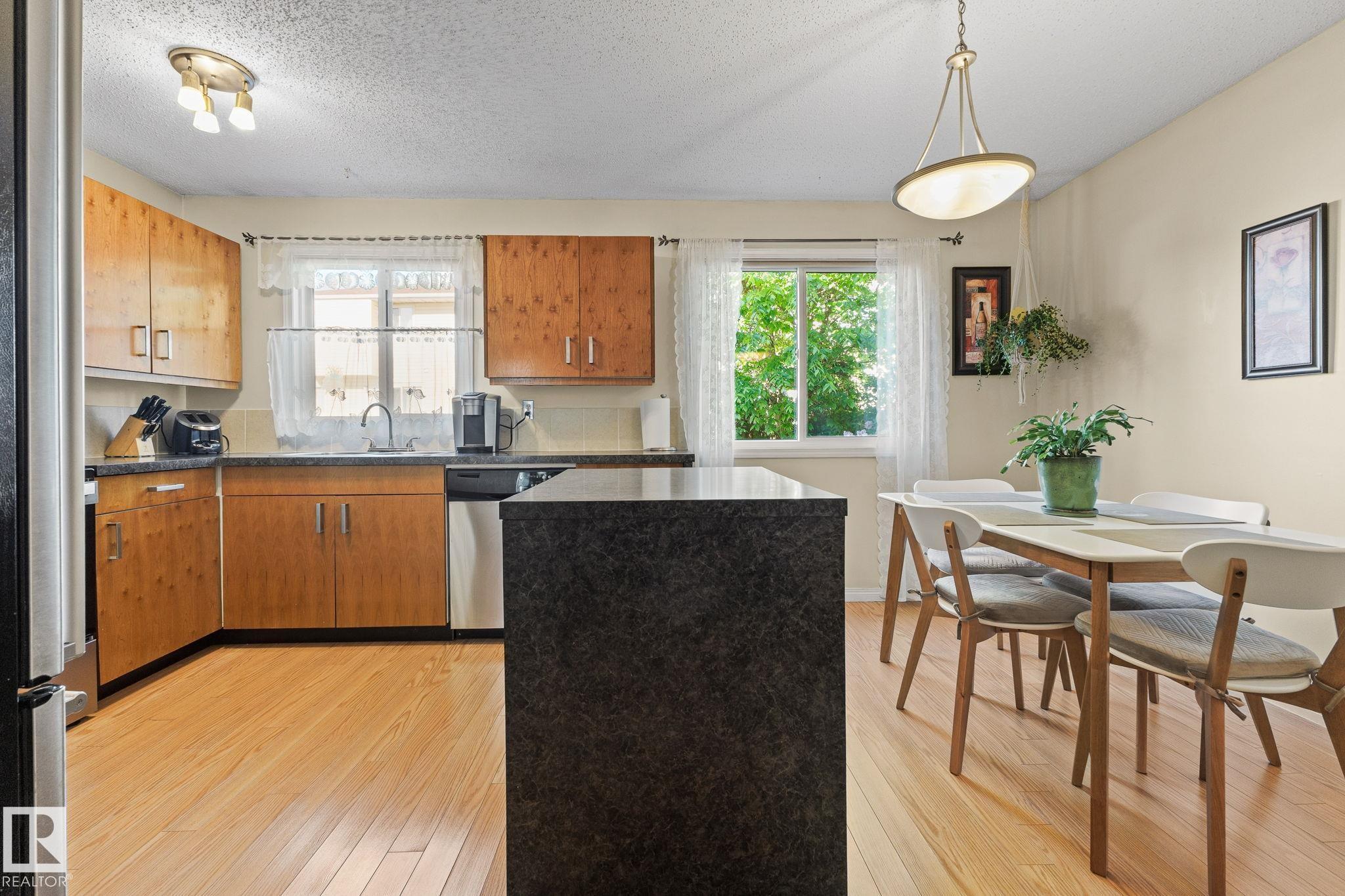 Photo 8 at 17132 103 Street NW, Baturyn, Edmonton