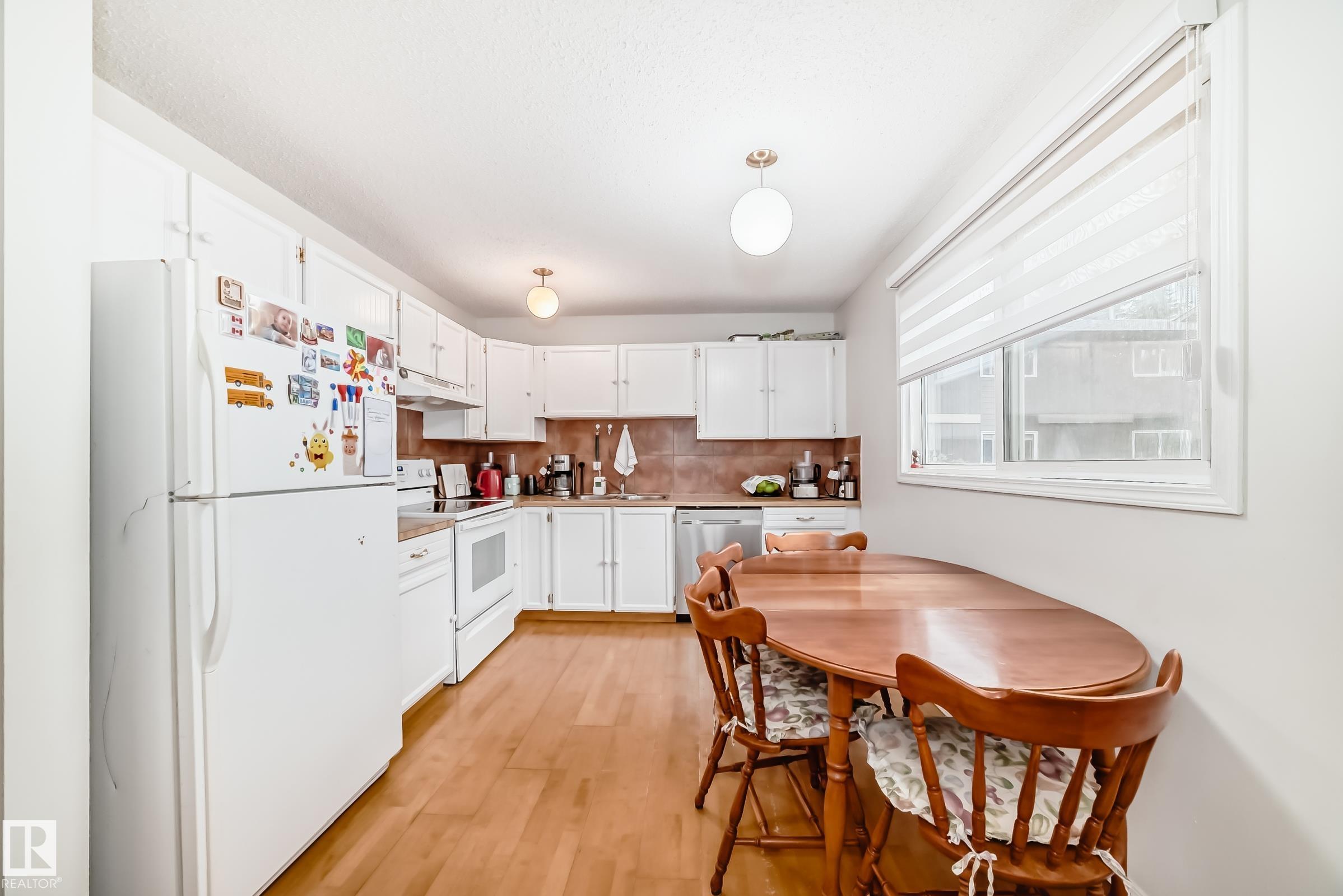 Photo 19 at 55 Glaewyn Estates, Grandin, St. Albert