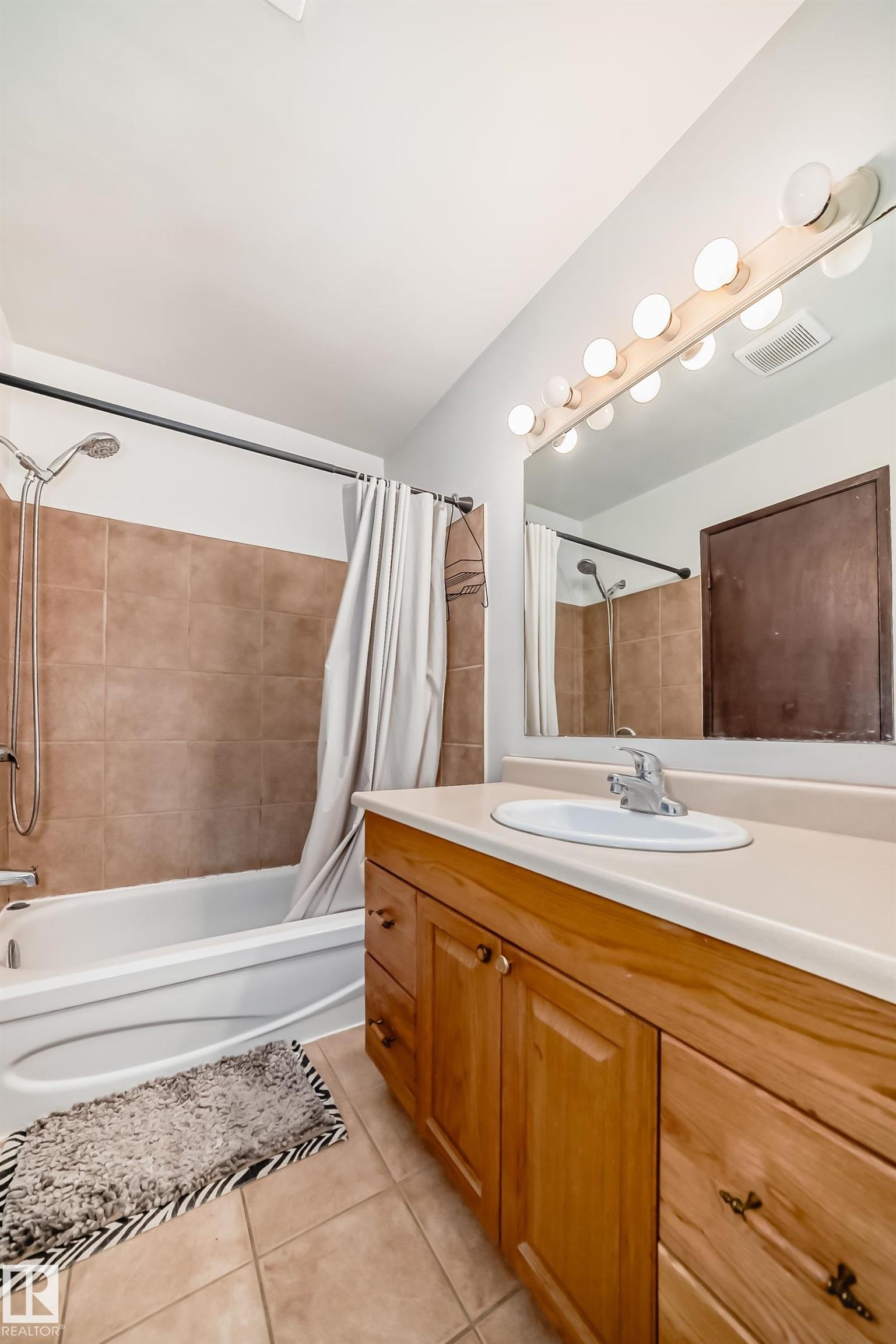 Photo 39 at 55 Glaewyn Estates, Grandin, St. Albert