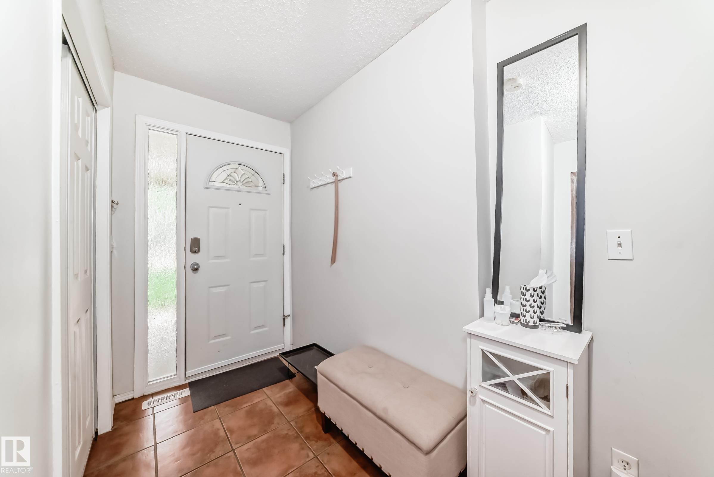 Photo 7 at 55 Glaewyn Estates, Grandin, St. Albert