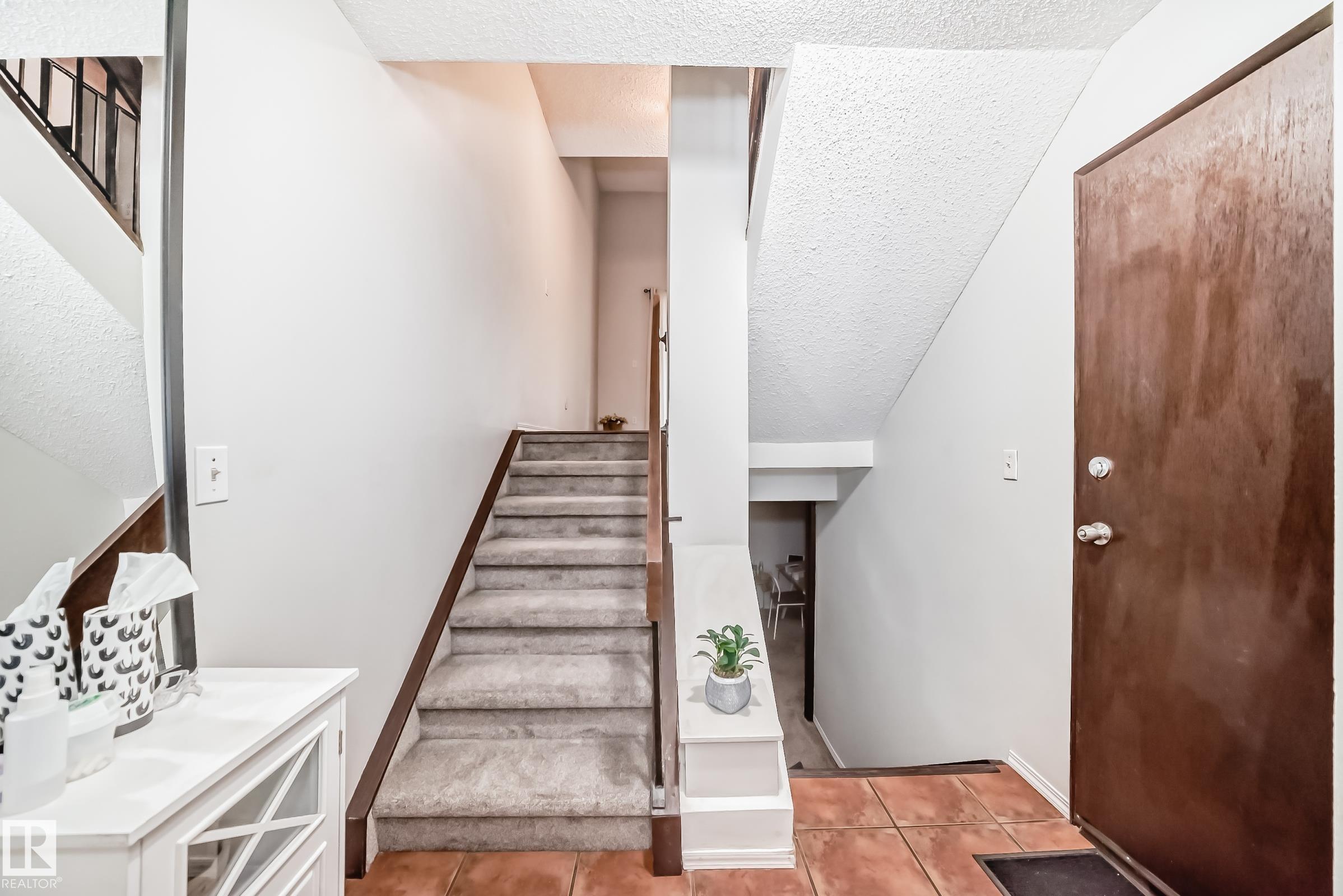 Photo 8 at 55 Glaewyn Estates, Grandin, St. Albert