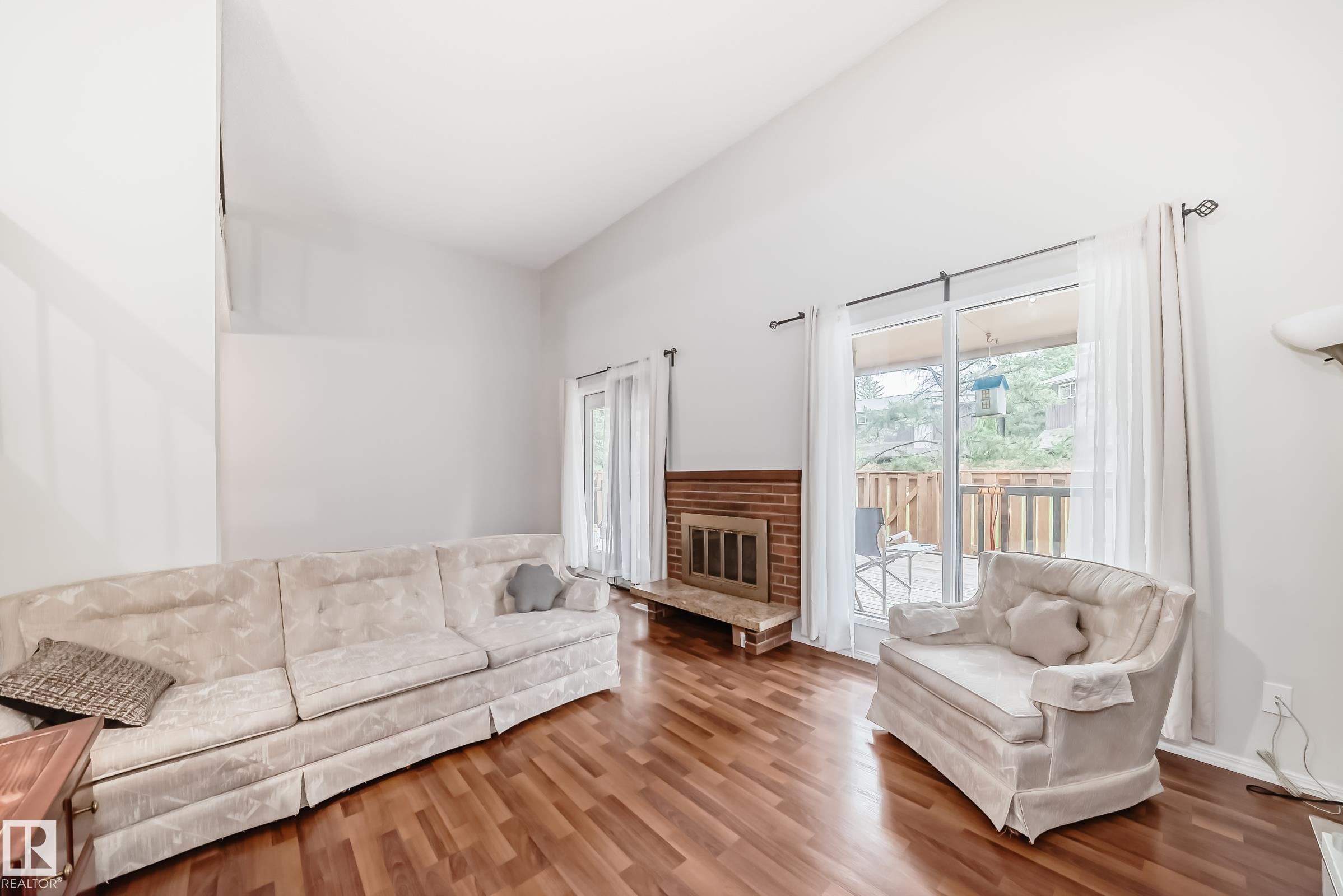 Photo 9 at 55 Glaewyn Estates, Grandin, St. Albert