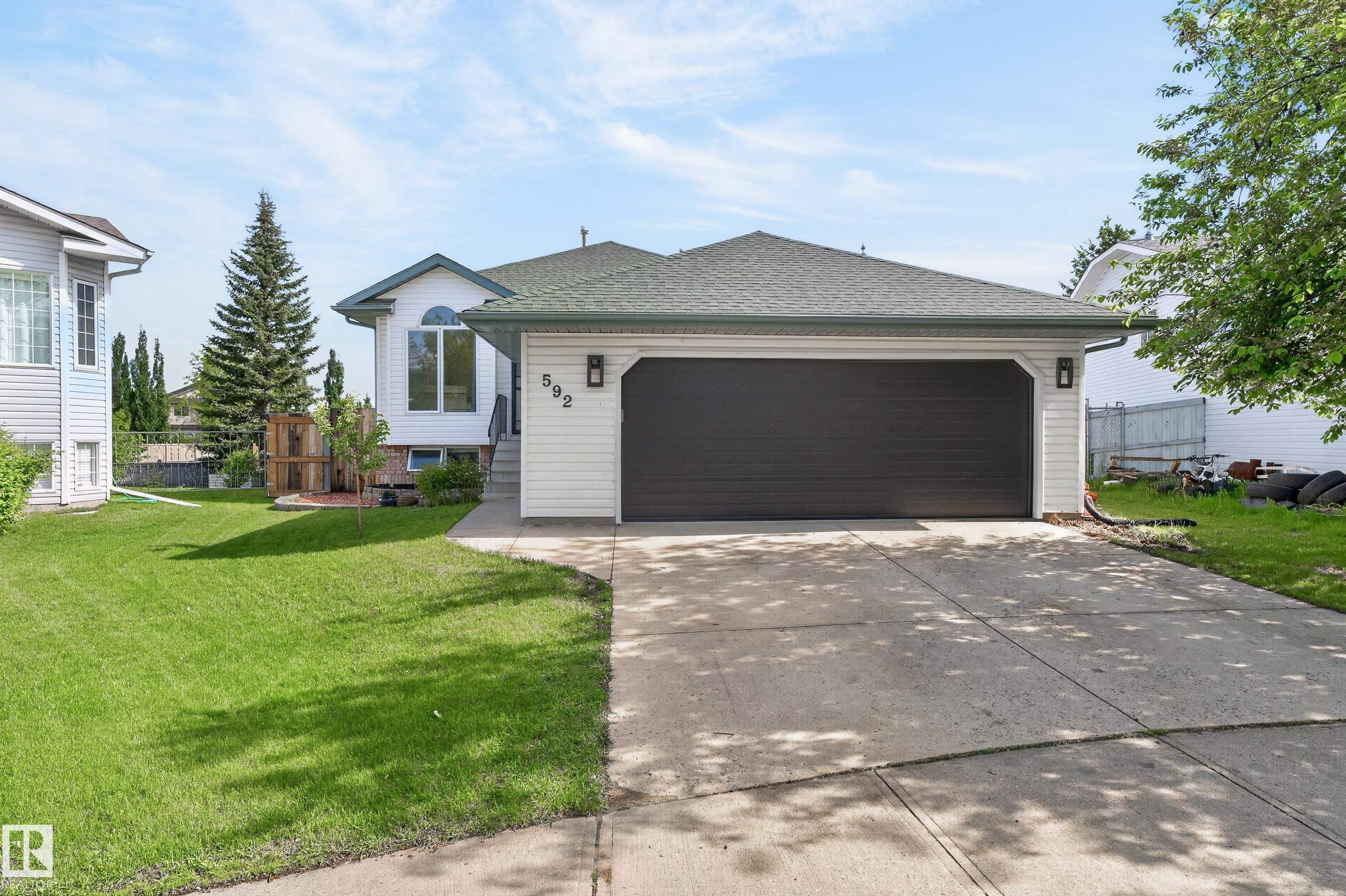 592 Rainbow Crescent, Regency Park, Sherwood Park