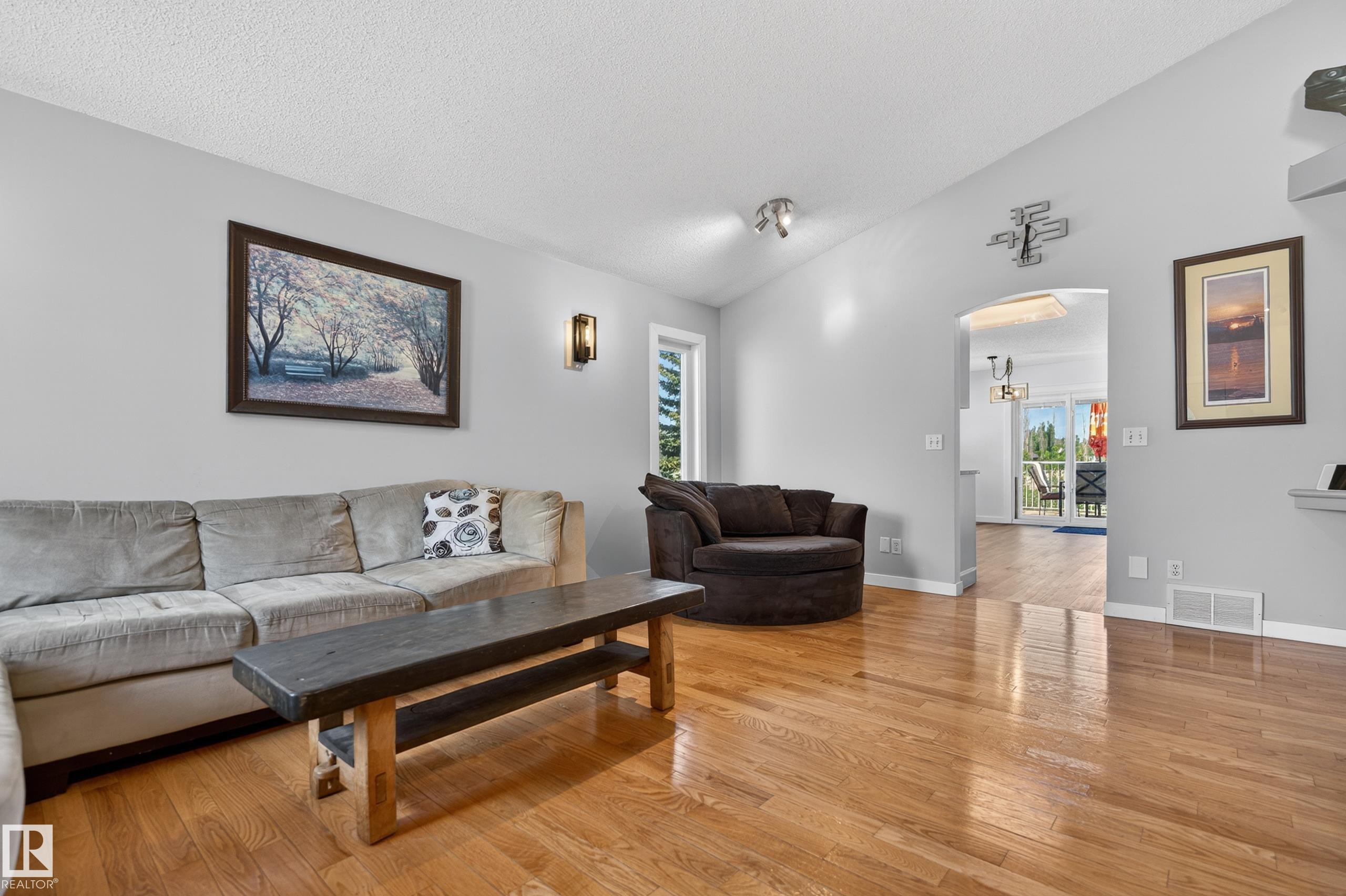592 Rainbow Crescent, Regency Park, Sherwood Park