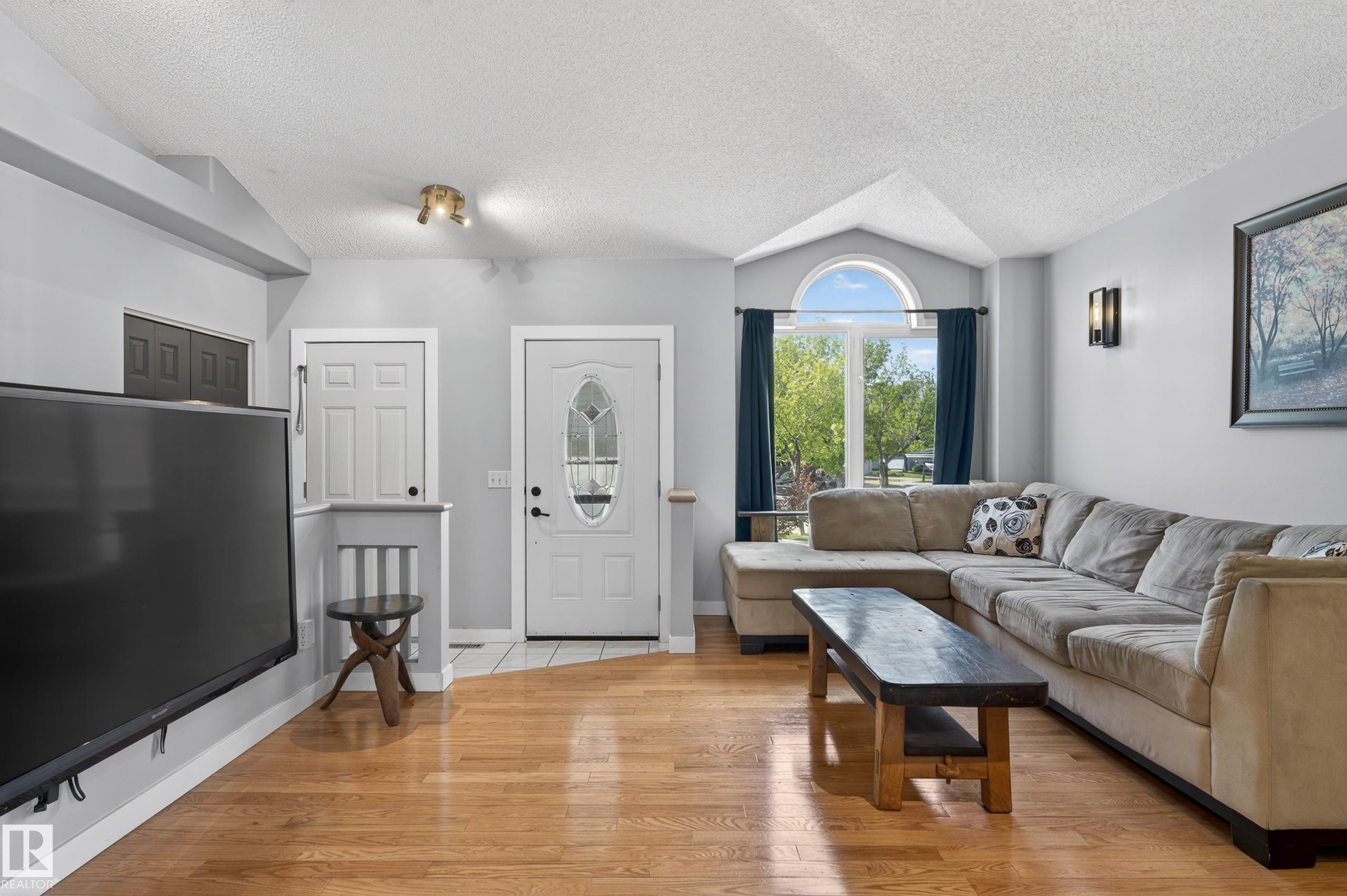 592 Rainbow Crescent, Regency Park, Sherwood Park